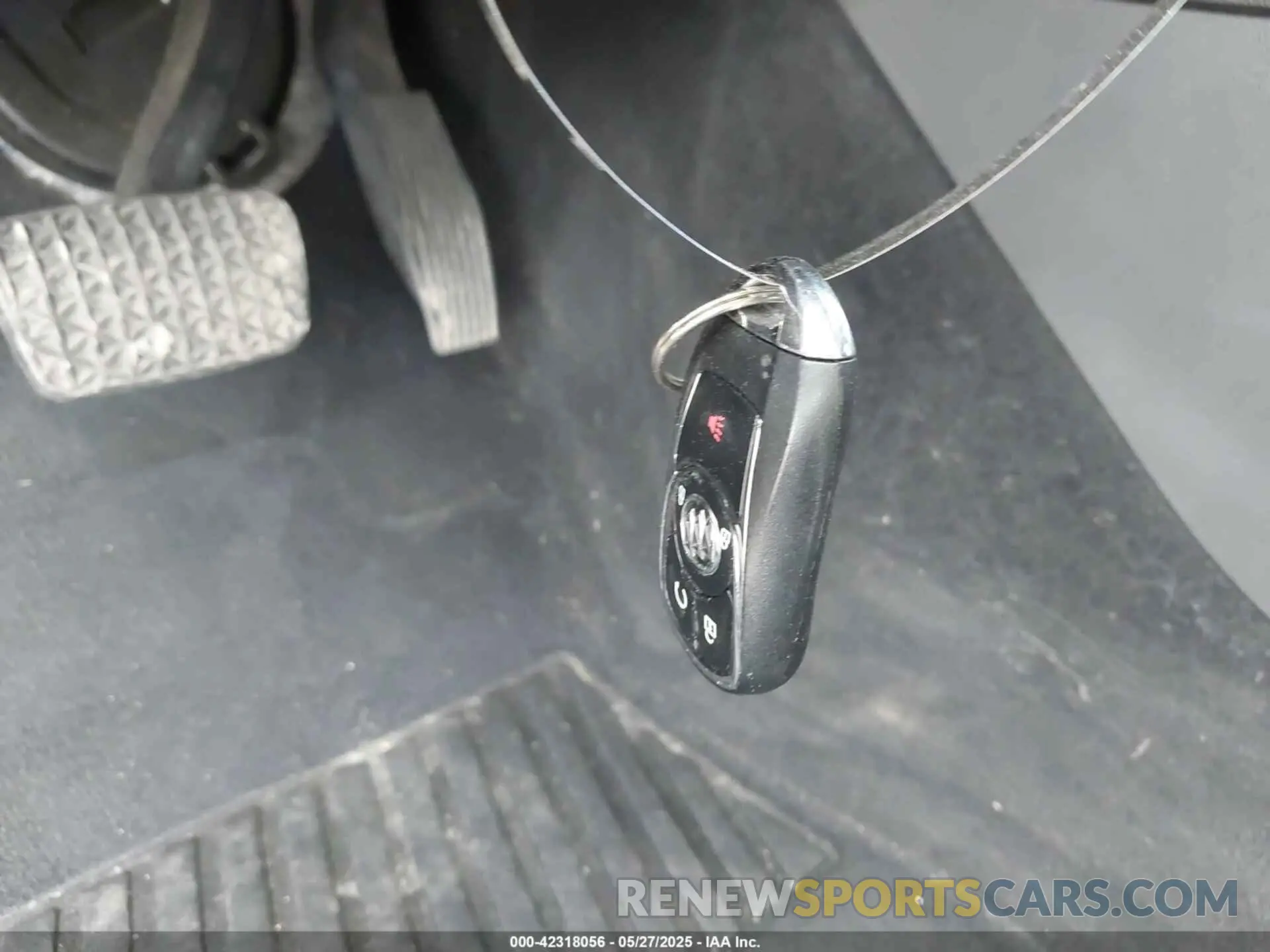 11 Photograph of a damaged car W04GP6SX6K1009087 BUICK REGAL SPORTBACK 2019