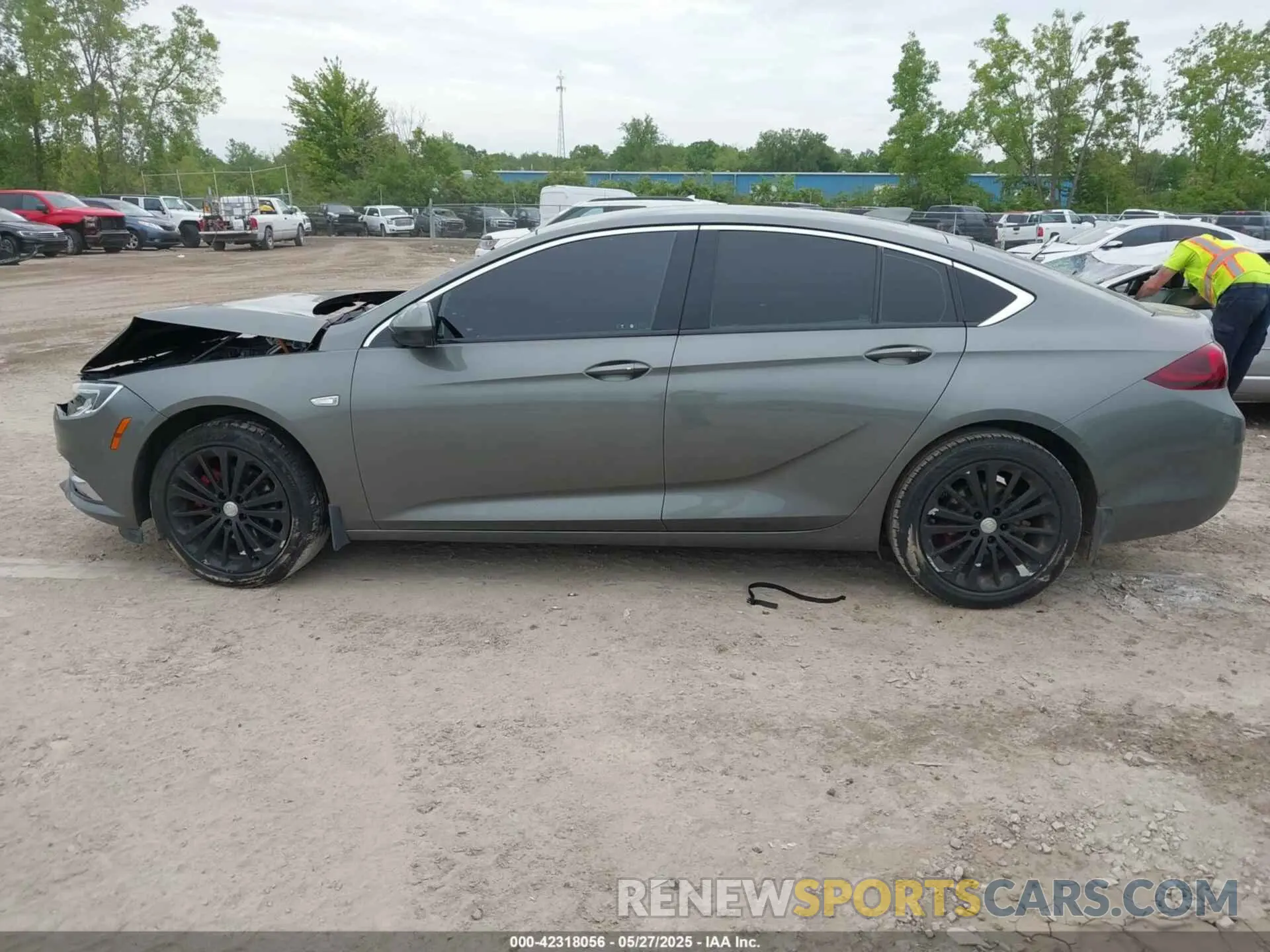 14 Photograph of a damaged car W04GP6SX6K1009087 BUICK REGAL SPORTBACK 2019