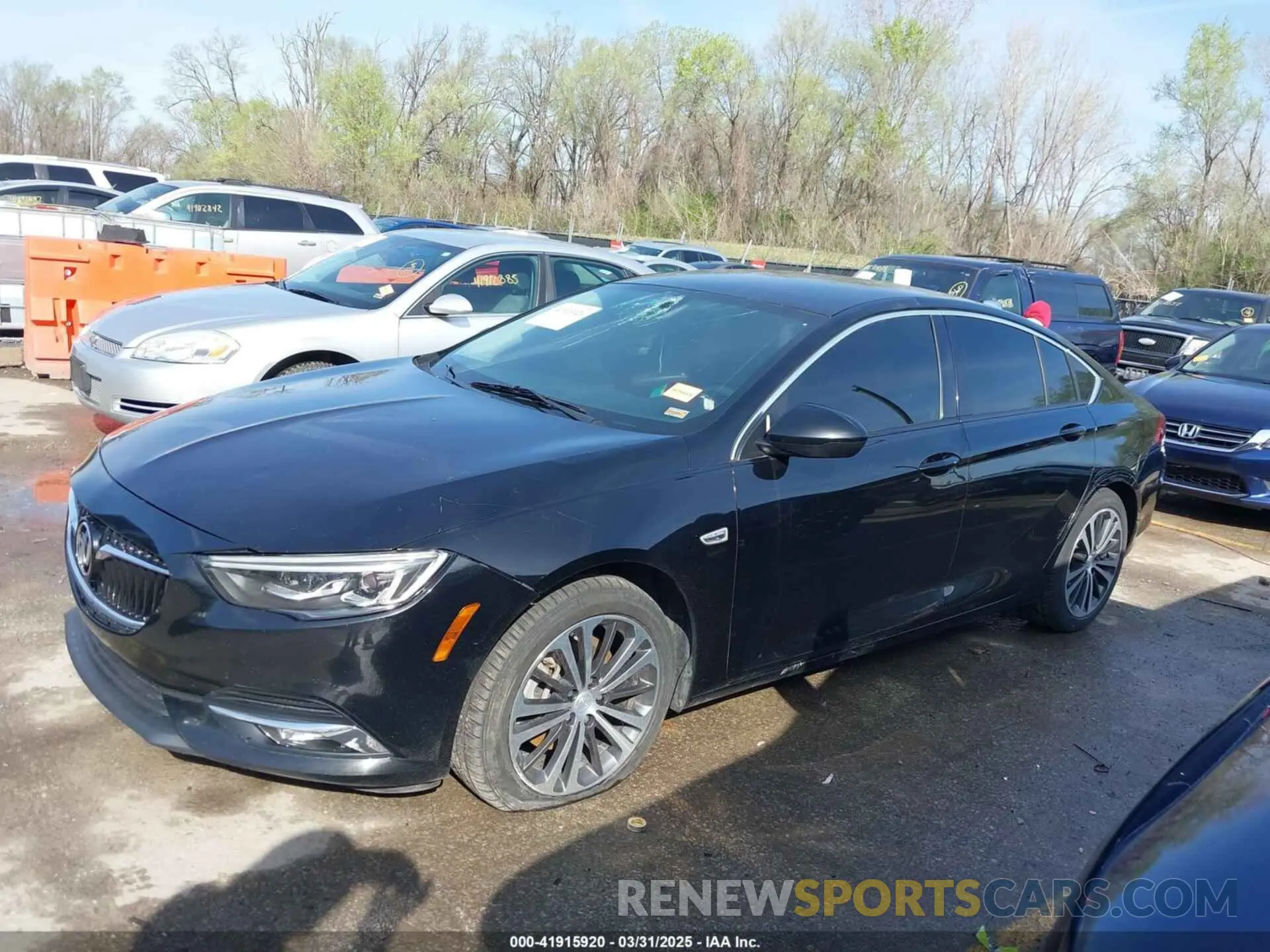 14 Photograph of a damaged car W04GR6SXXK1004632 BUICK REGAL SPORTBACK 2019