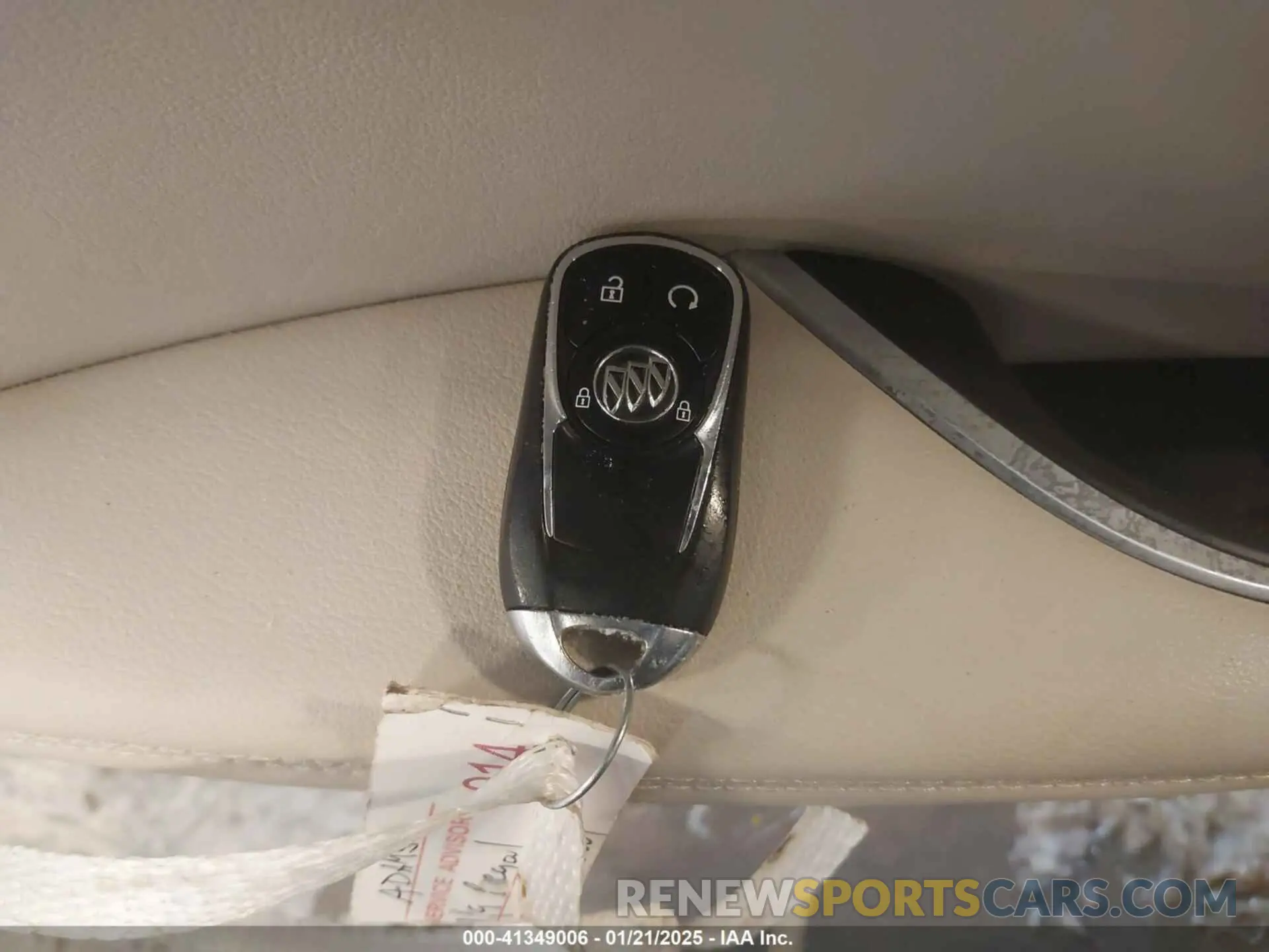 11 Photograph of a damaged car W04GW6SX0K1028253 BUICK REGAL SPORTBACK 2019