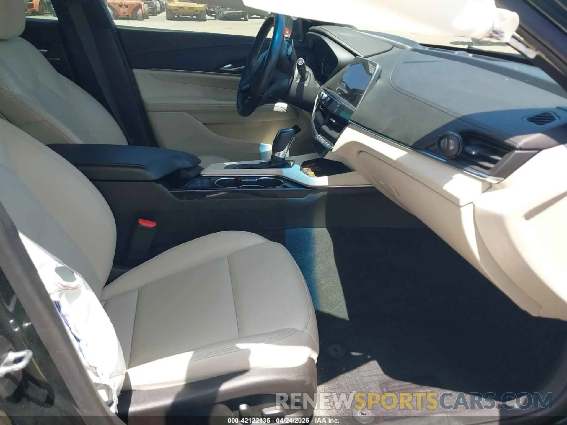 5 Photograph of a damaged car 1G6DA5RK4L0137109 CADILLAC CT4 2020