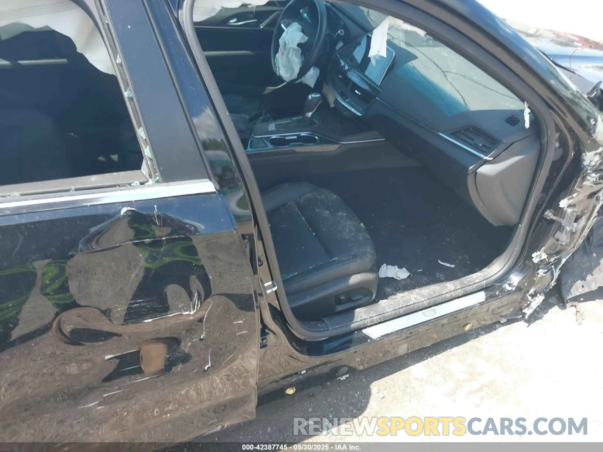 15 Photograph of a damaged car 1G6DA5RK1M0115585 CADILLAC CT4 2021
