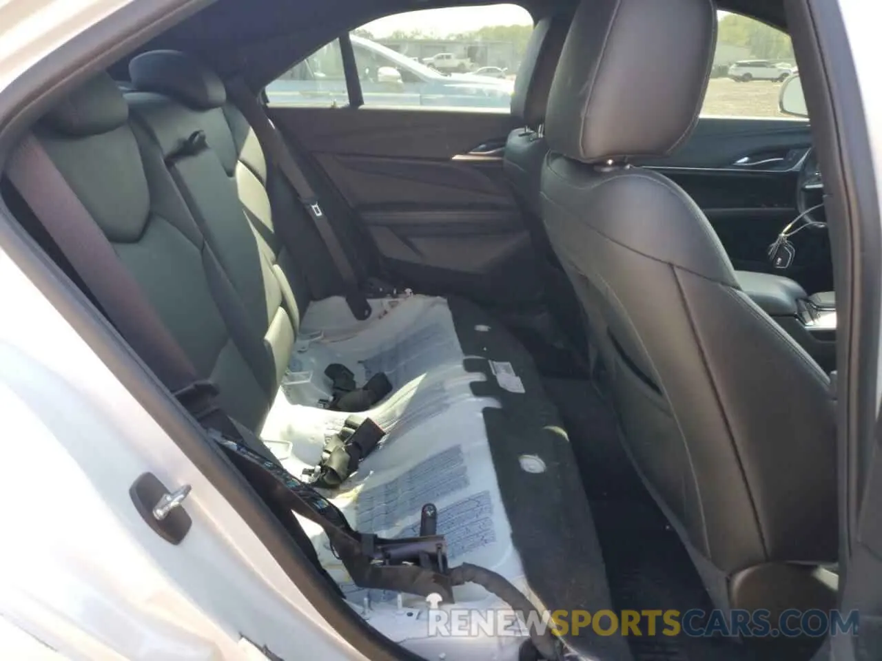 11 Photograph of a damaged car 1G6DJ5RK4M0113586 CADILLAC CT4 2021