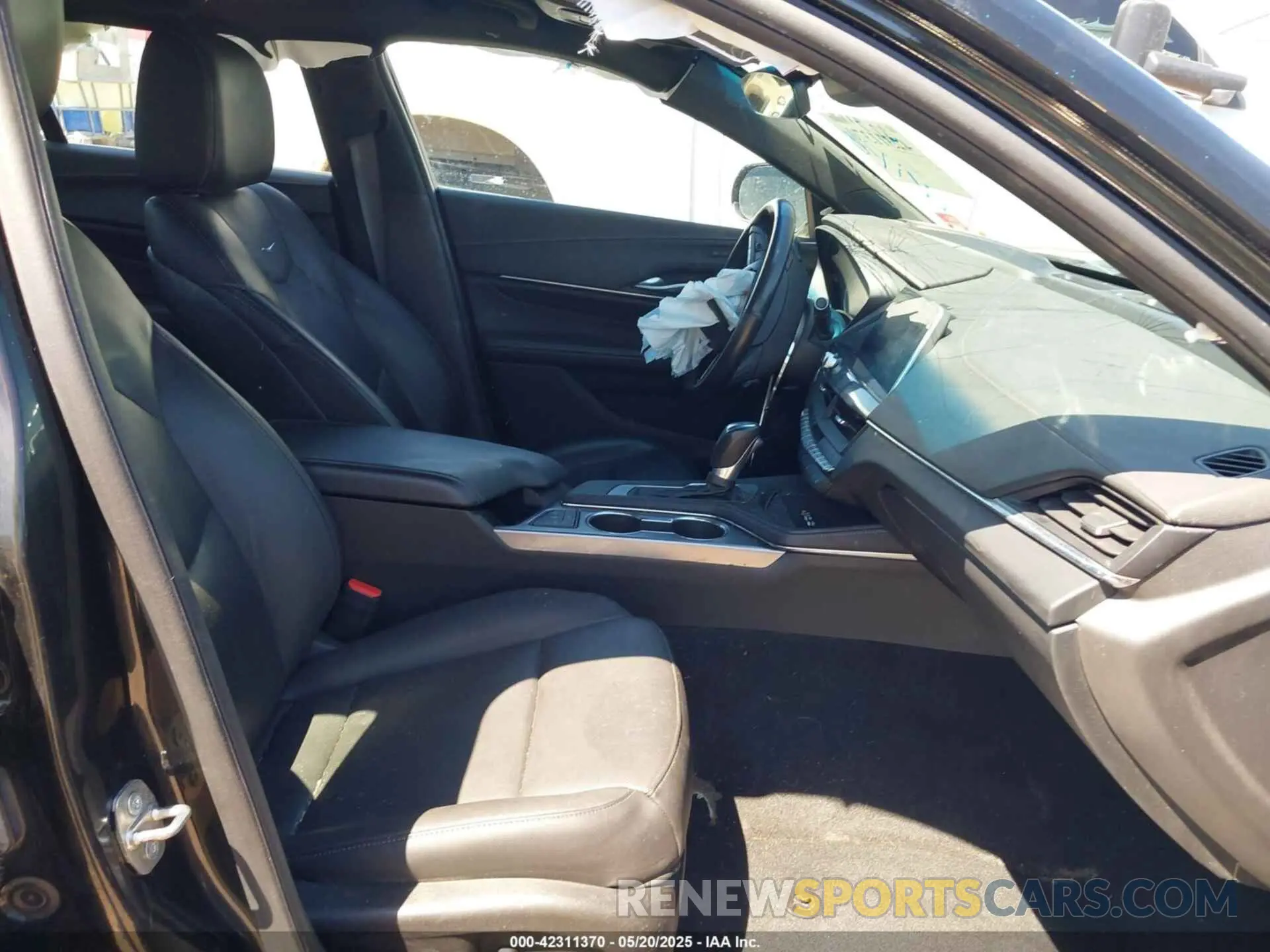 5 Photograph of a damaged car 1G6DB5RK8N0119888 CADILLAC CT4 2022