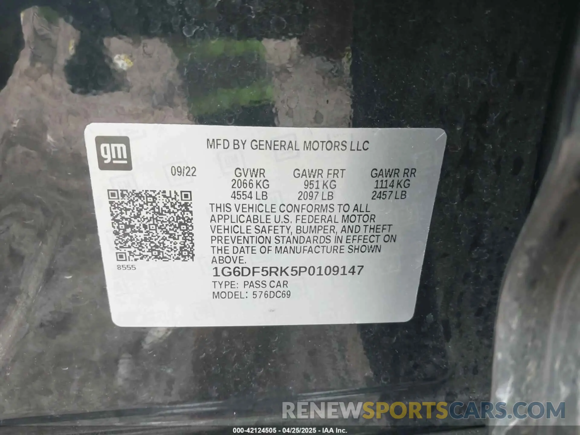 9 Photograph of a damaged car 1G6DF5RK5P0109147 CADILLAC CT4 2023