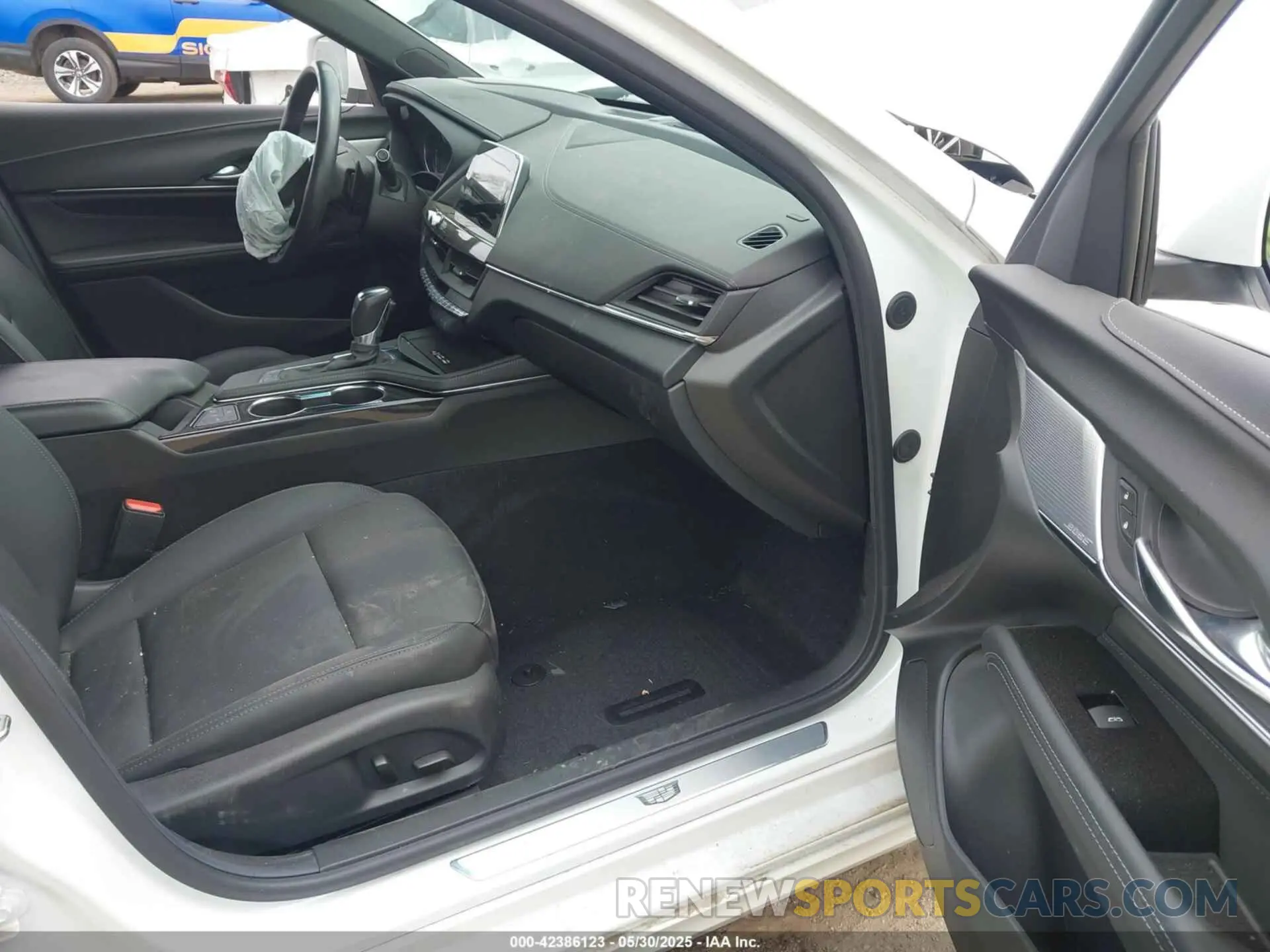 5 Photograph of a damaged car 1G6DK5RK2P0108016 CADILLAC CT4 2023