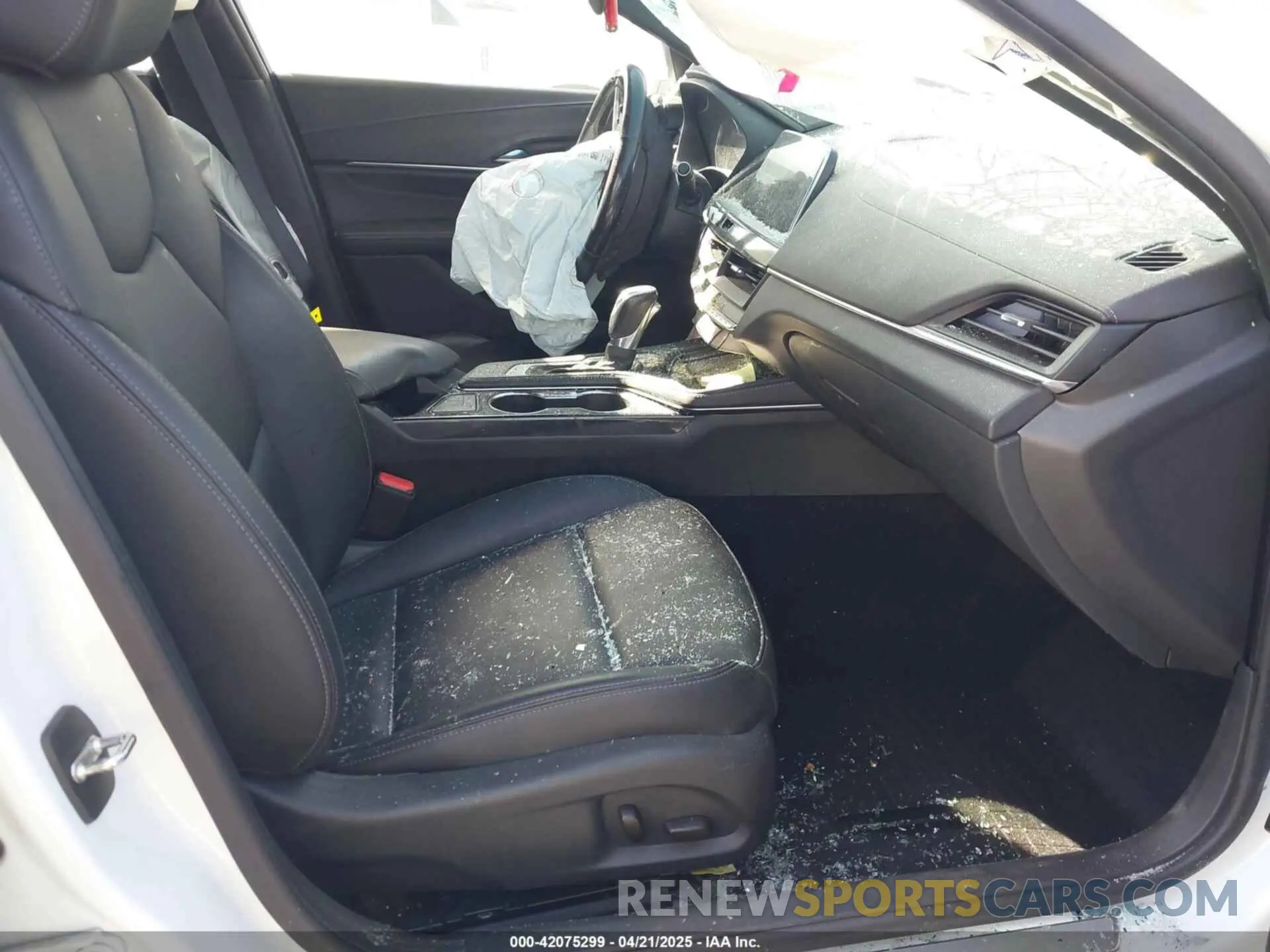 5 Photograph of a damaged car 1G6DA5RK2R0124982 CADILLAC CT4 2024