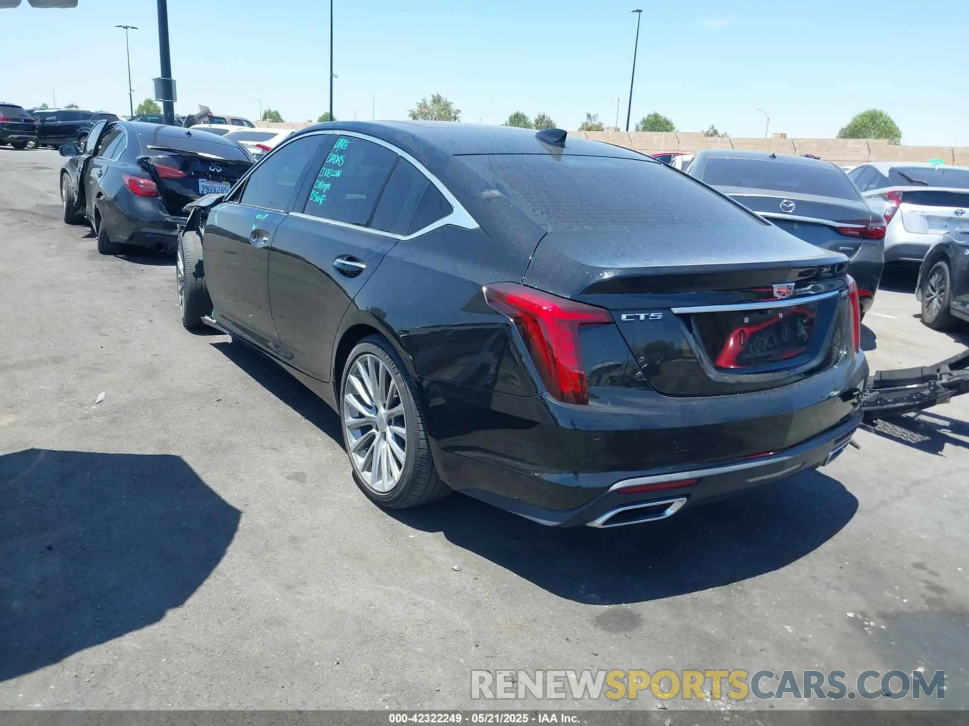 15 Photograph of a damaged car 1G6DN5RKXL0111392 CADILLAC CT5 2020