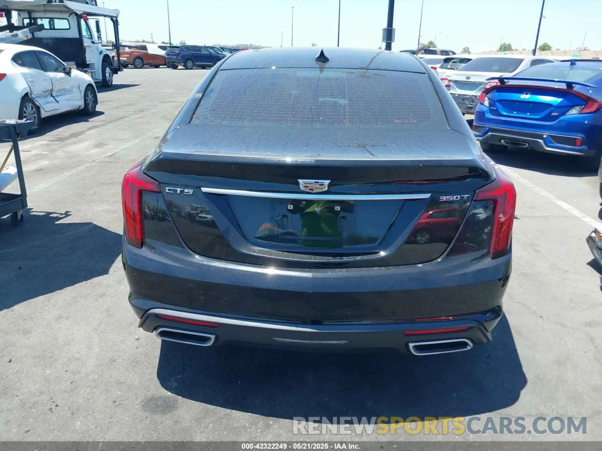 17 Photograph of a damaged car 1G6DN5RKXL0111392 CADILLAC CT5 2020