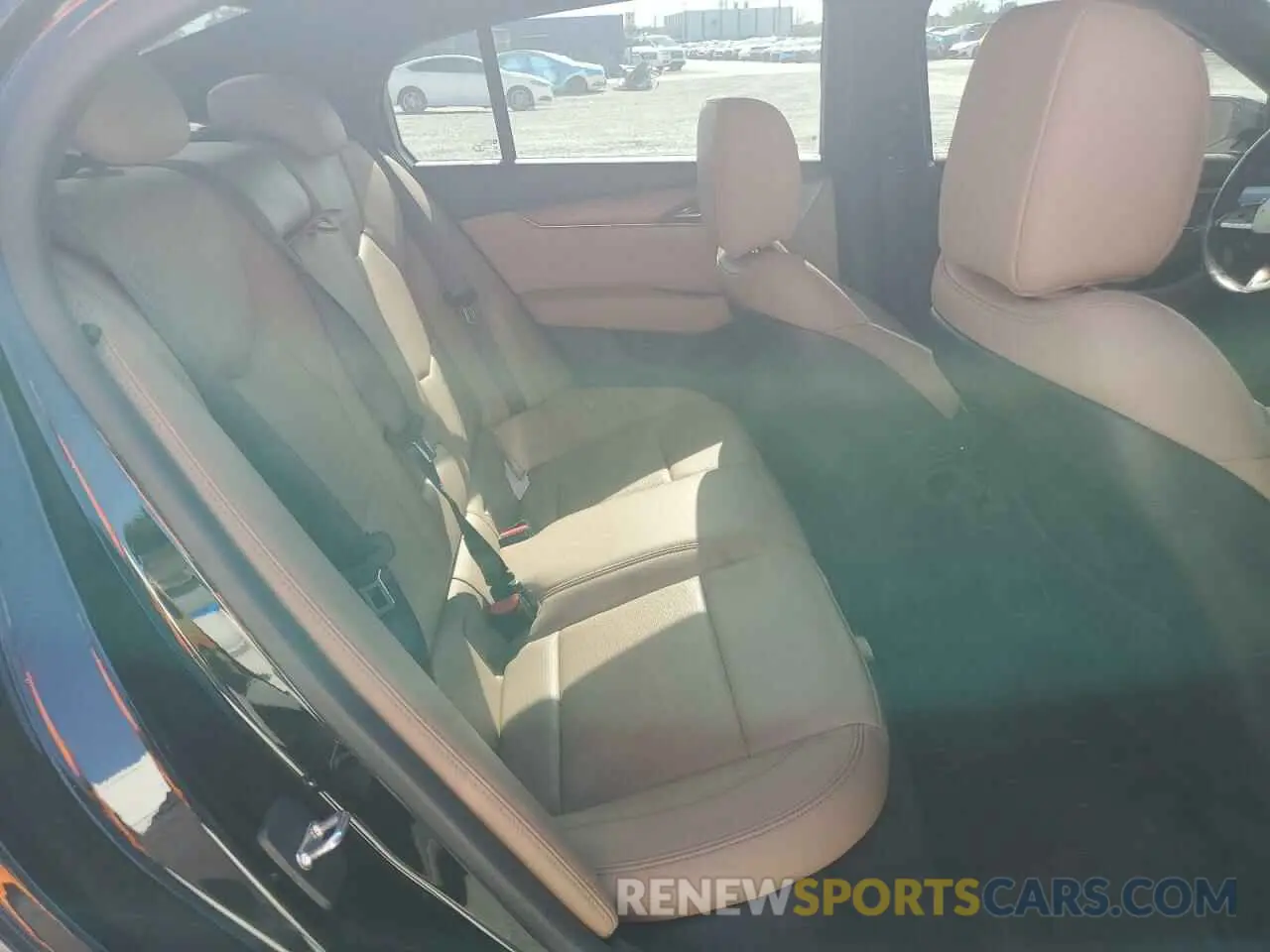 10 Photograph of a damaged car 1G6DN5RKXL0124837 CADILLAC CT5 2020