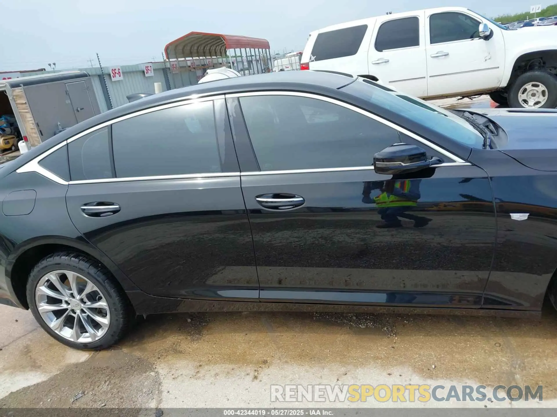 14 Photograph of a damaged car 1G6DN5RW6L0149883 CADILLAC CT5 2020