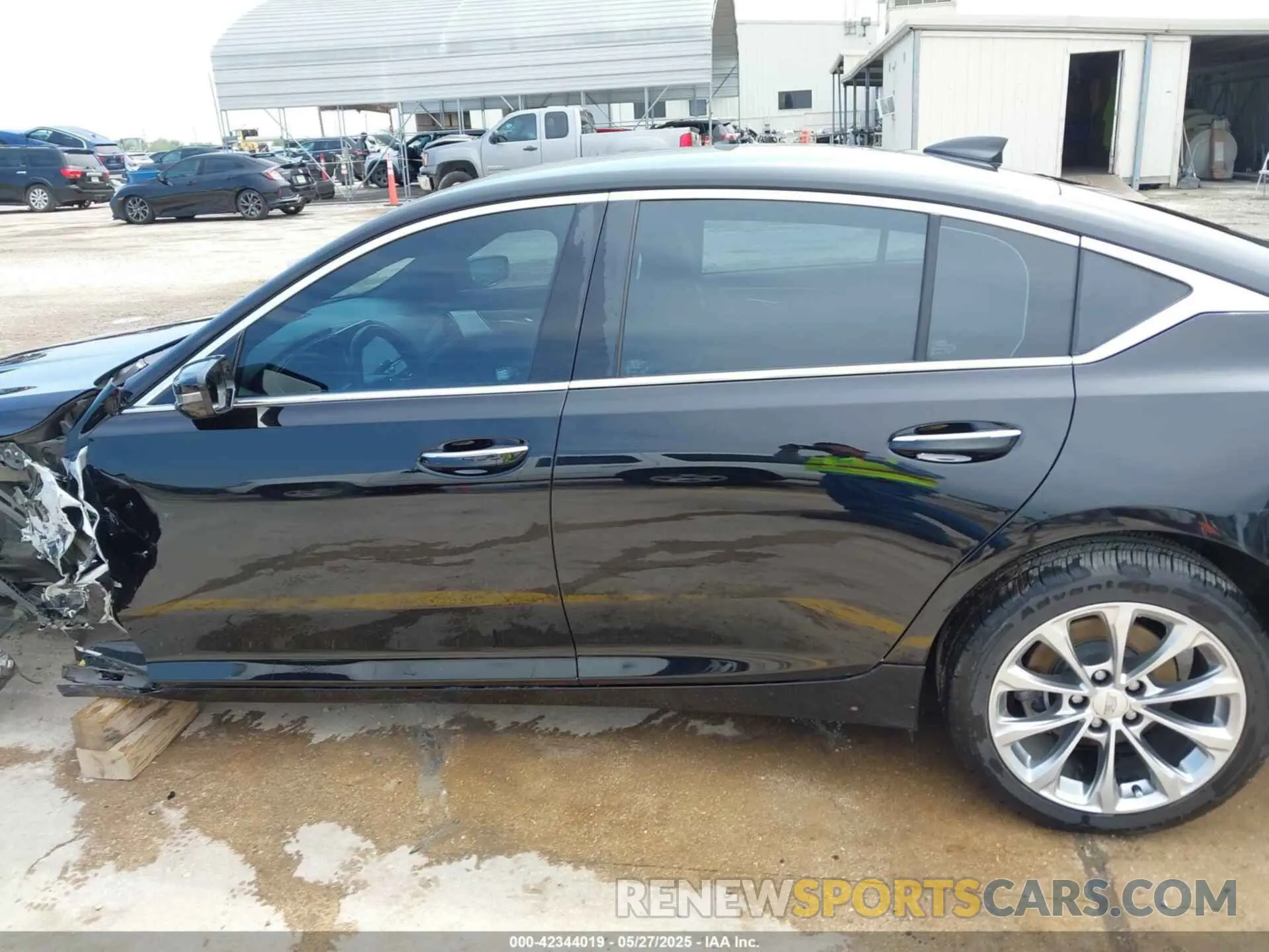 15 Photograph of a damaged car 1G6DN5RW6L0149883 CADILLAC CT5 2020