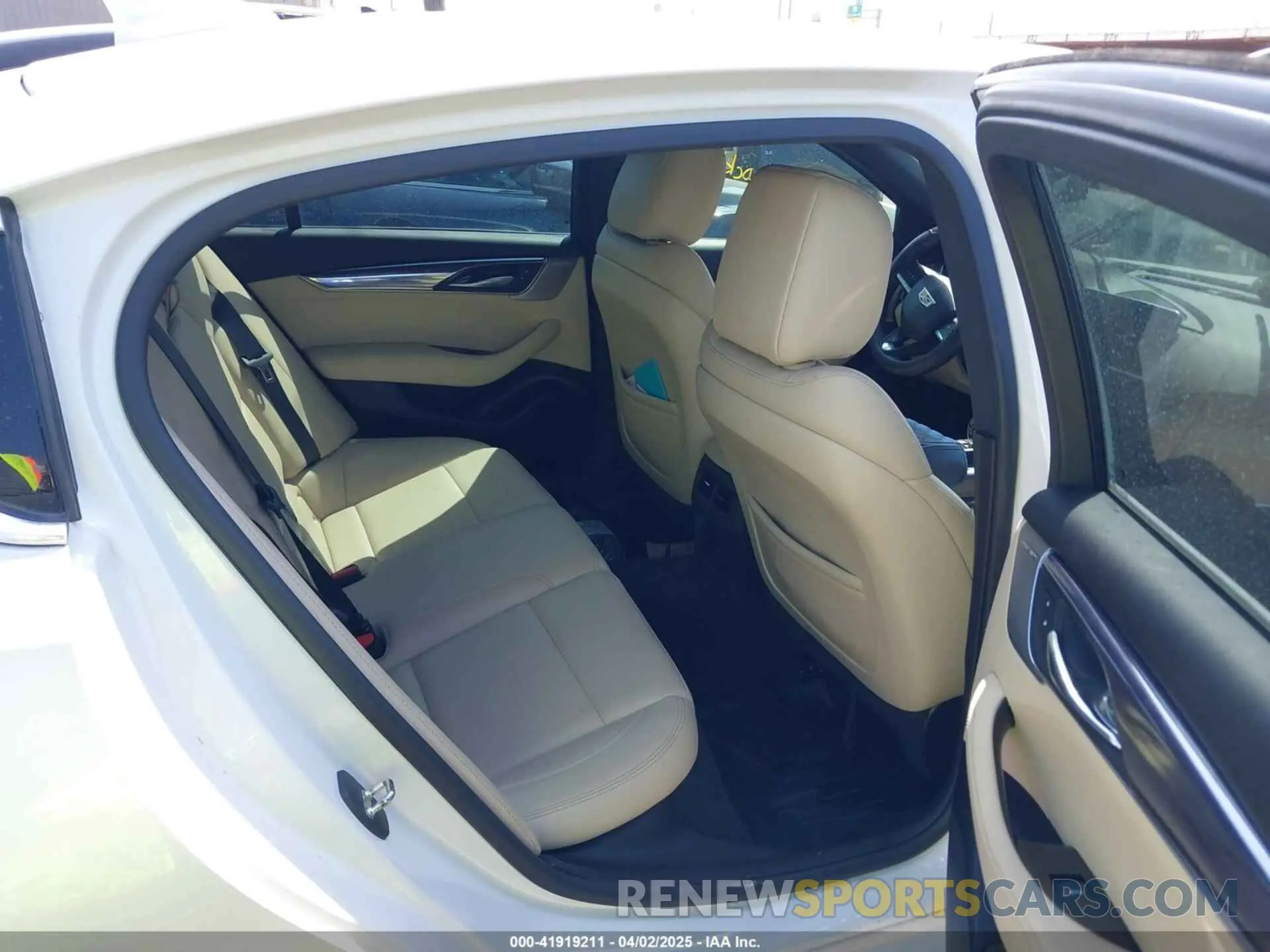 8 Photograph of a damaged car 1G6DW5RK3L0139631 CADILLAC CT5 2020