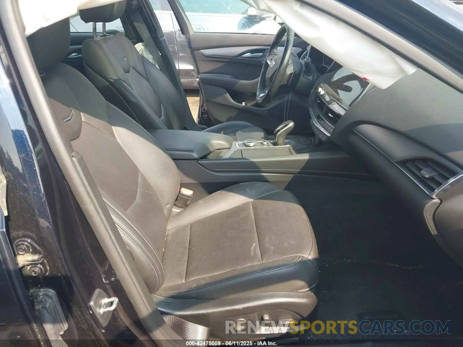 5 Photograph of a damaged car 1G6DT5RK5M0116734 CADILLAC CT5 2021