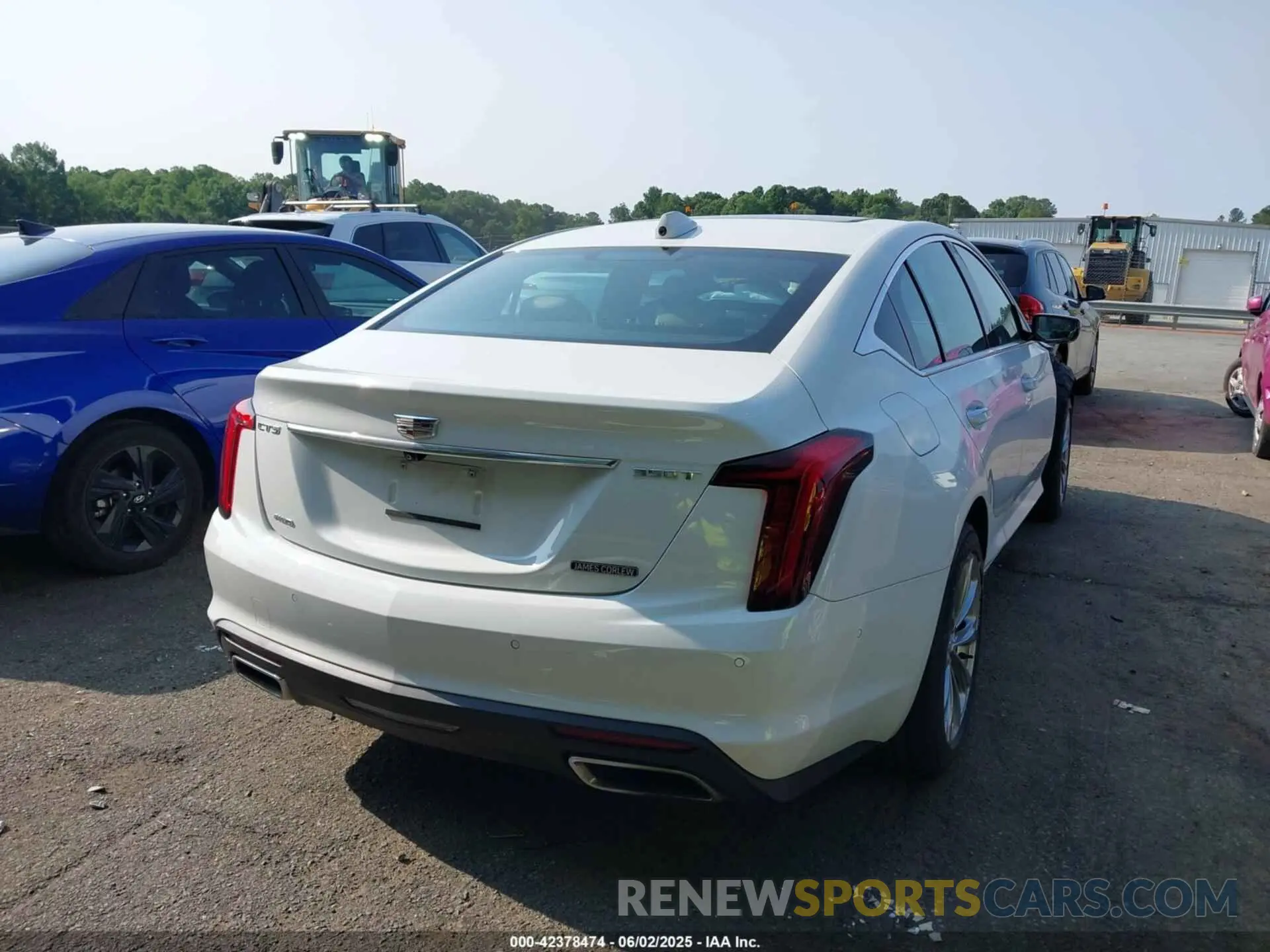 17 Photograph of a damaged car 1G6DT5RKXM0119662 CADILLAC CT5 2021