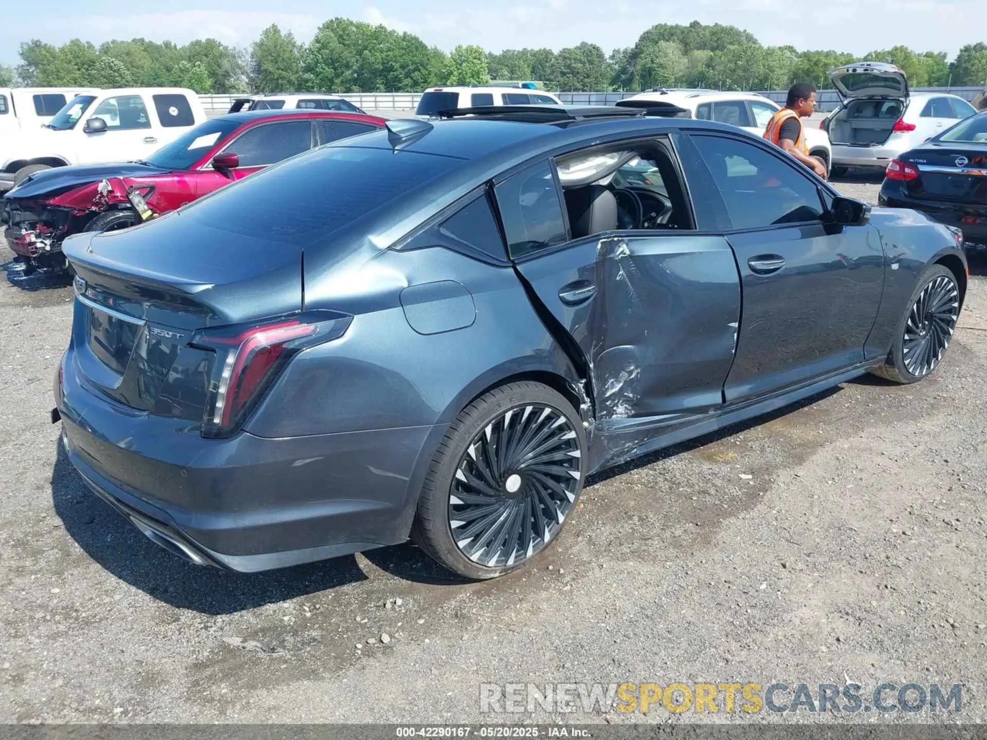 4 Photograph of a damaged car 1G6DU5RK5M0119890 CADILLAC CT5 2021