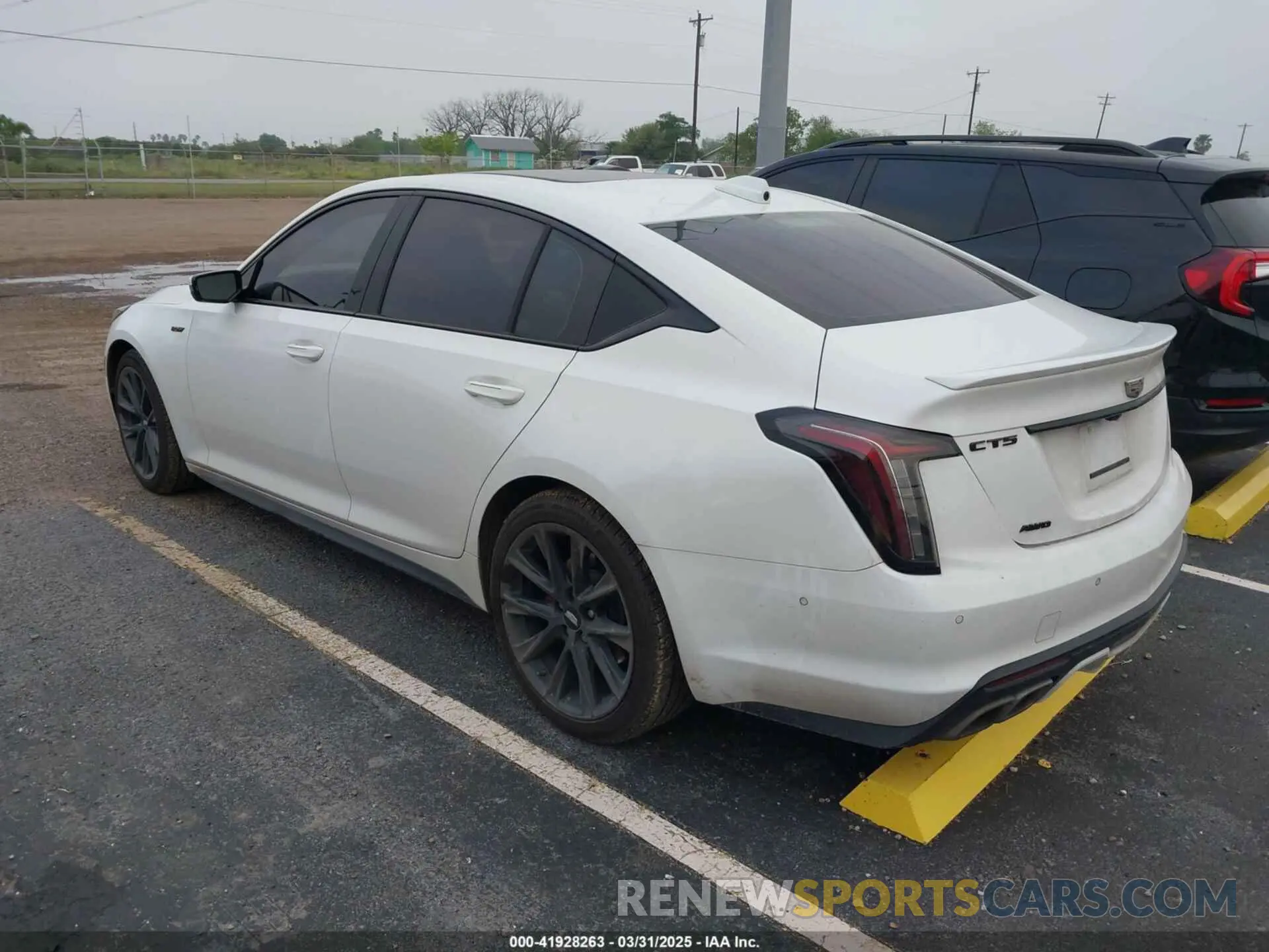 3 Photograph of a damaged car 1G6DV5RW2M0128157 CADILLAC CT5 2021