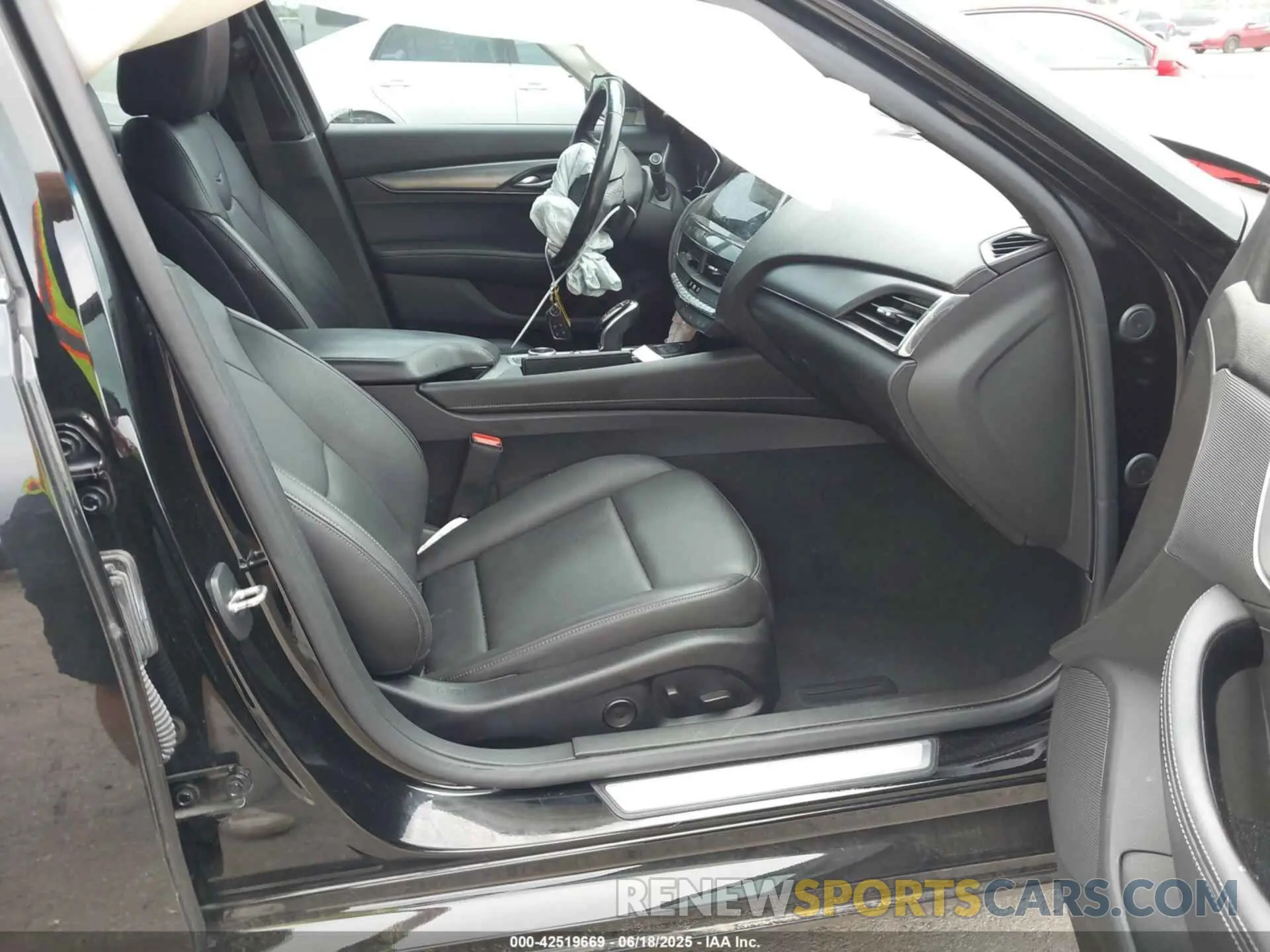5 Photograph of a damaged car 1G6DN5RK2N0135513 CADILLAC CT5 2022