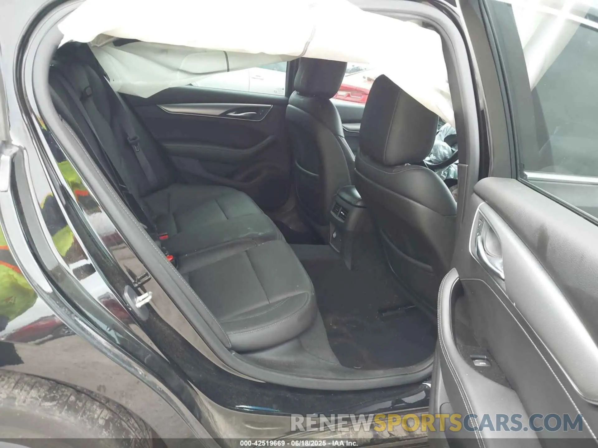 8 Photograph of a damaged car 1G6DN5RK2N0135513 CADILLAC CT5 2022
