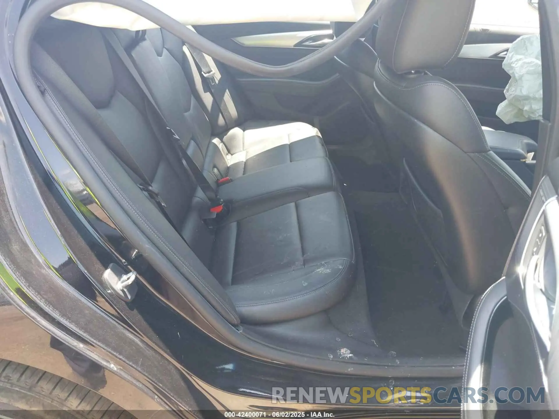 8 Photograph of a damaged car 1G6DX5RK0N0130725 CADILLAC CT5 2022