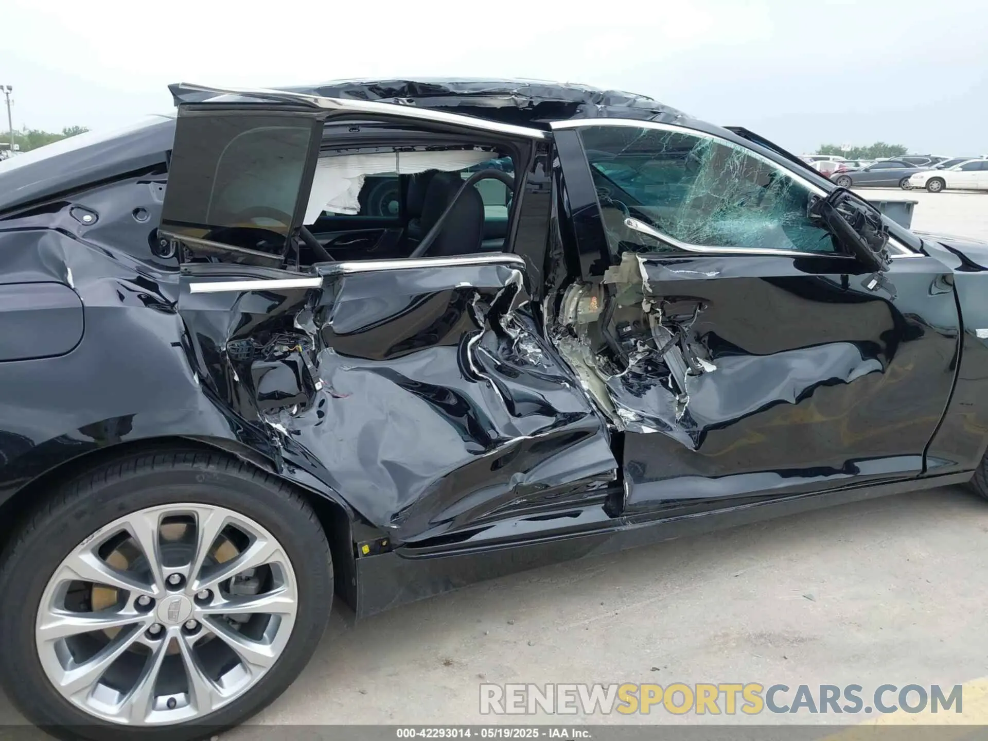 6 Photograph of a damaged car 1G6DN5RK7P0119990 CADILLAC CT5 2023