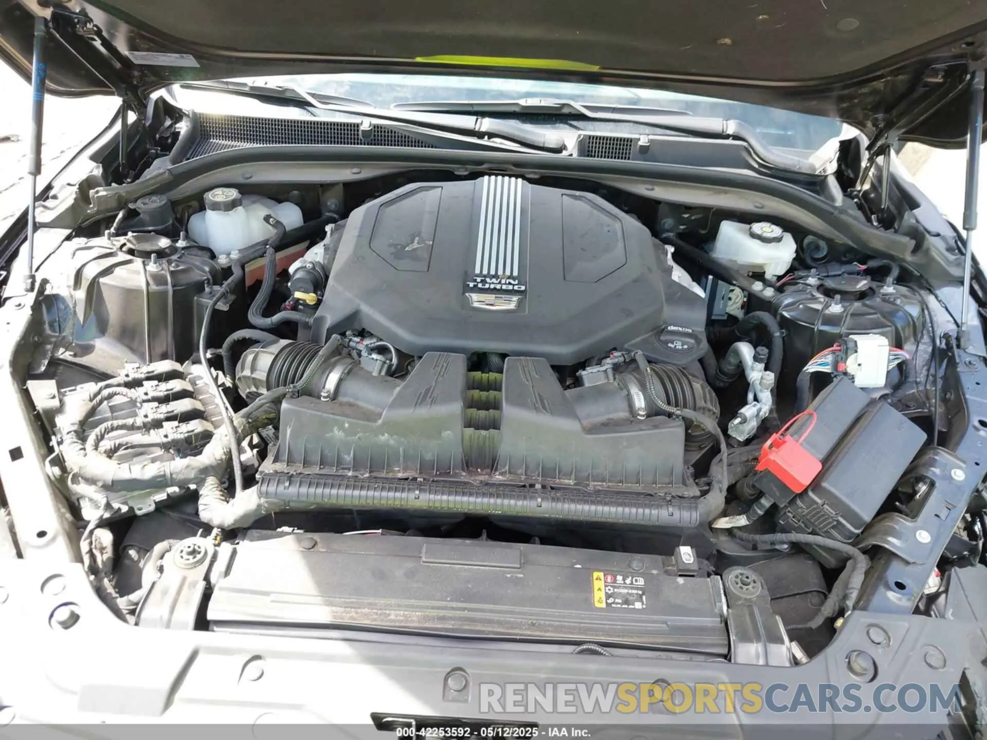 10 Photograph of a damaged car 1G6DN5RW4P0105306 CADILLAC CT5 2023