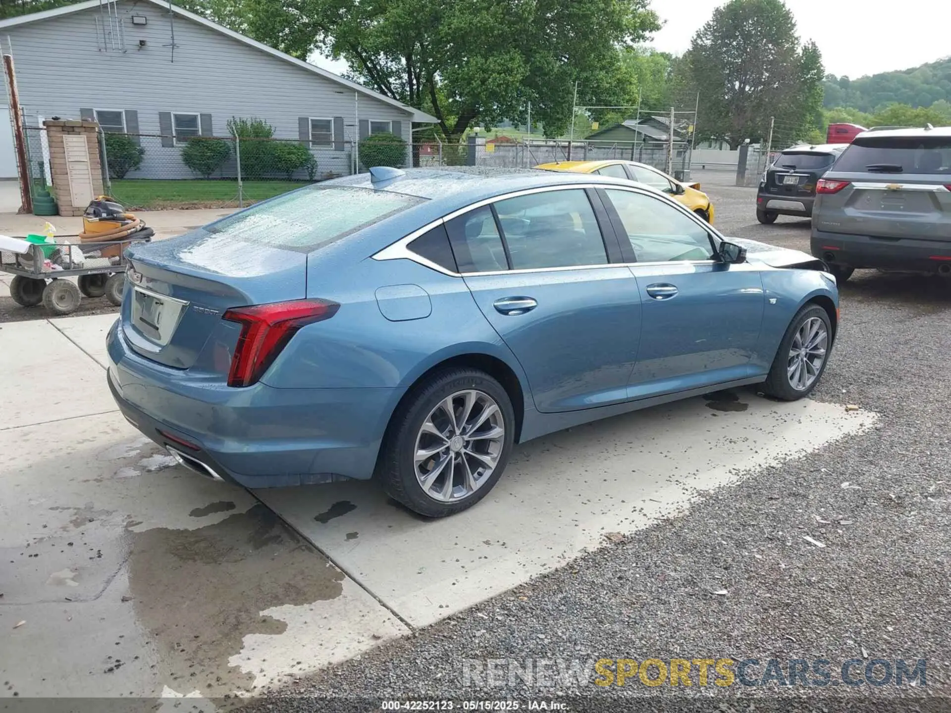 4 Photograph of a damaged car 1G6DS5RKXP0151504 CADILLAC CT5 2023