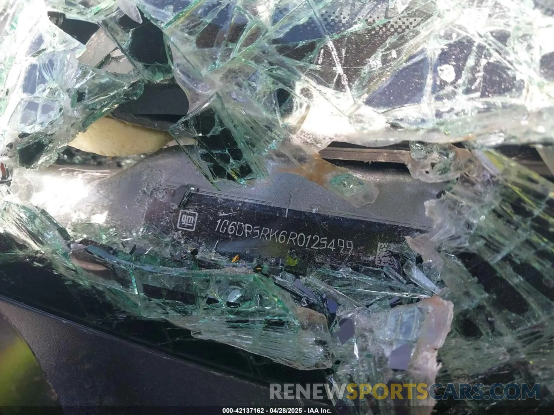 9 Photograph of a damaged car 1G6DP5RK6R0125499 CADILLAC CT5 2024