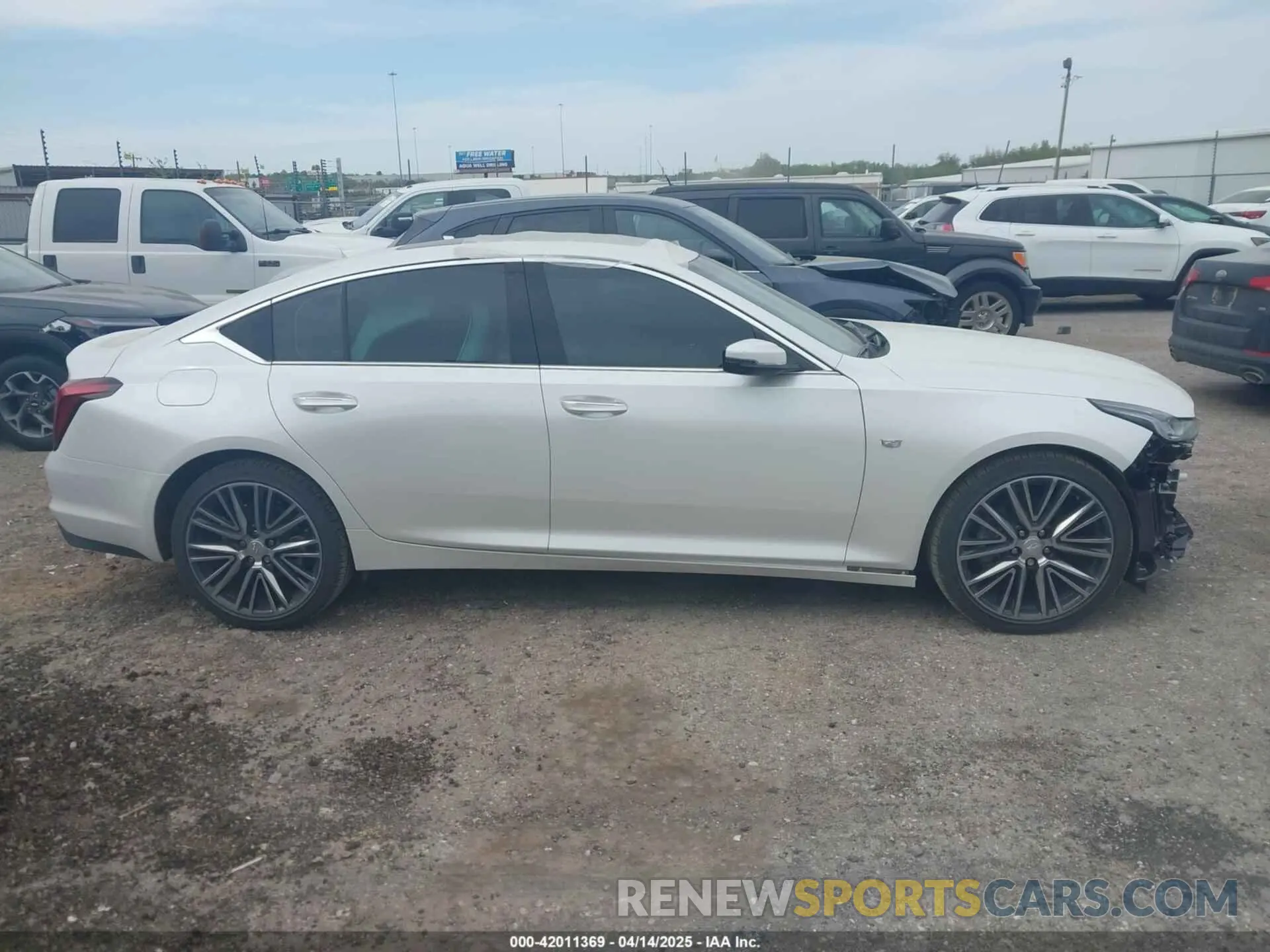 14 Photograph of a damaged car 1G6DT5RW3R0129279 CADILLAC CT5 2024