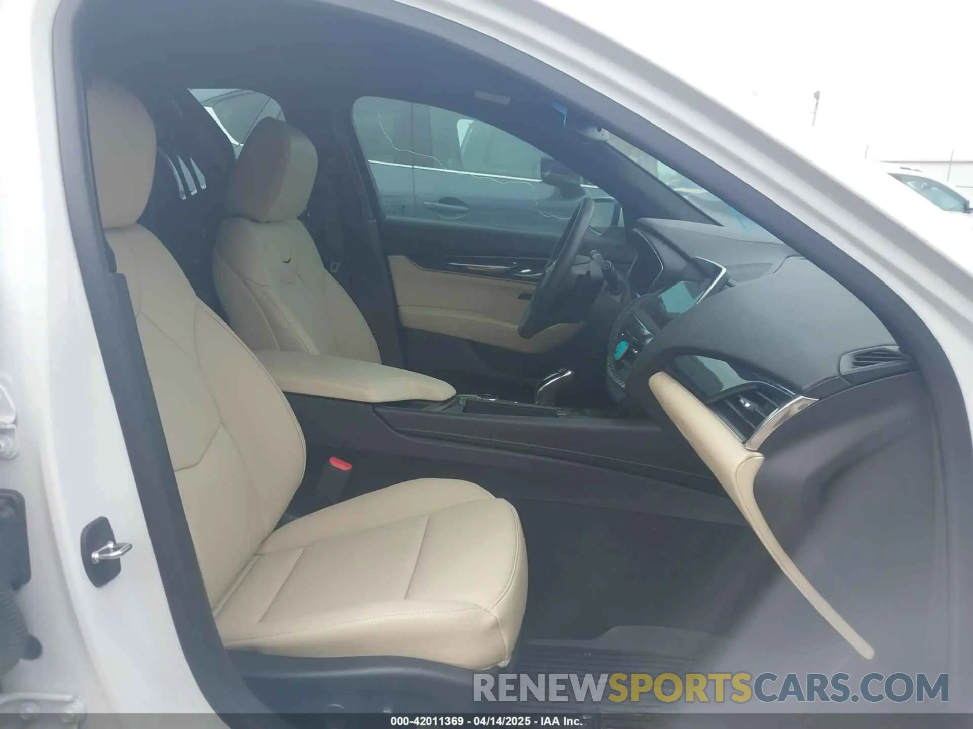 5 Photograph of a damaged car 1G6DT5RW3R0129279 CADILLAC CT5 2024