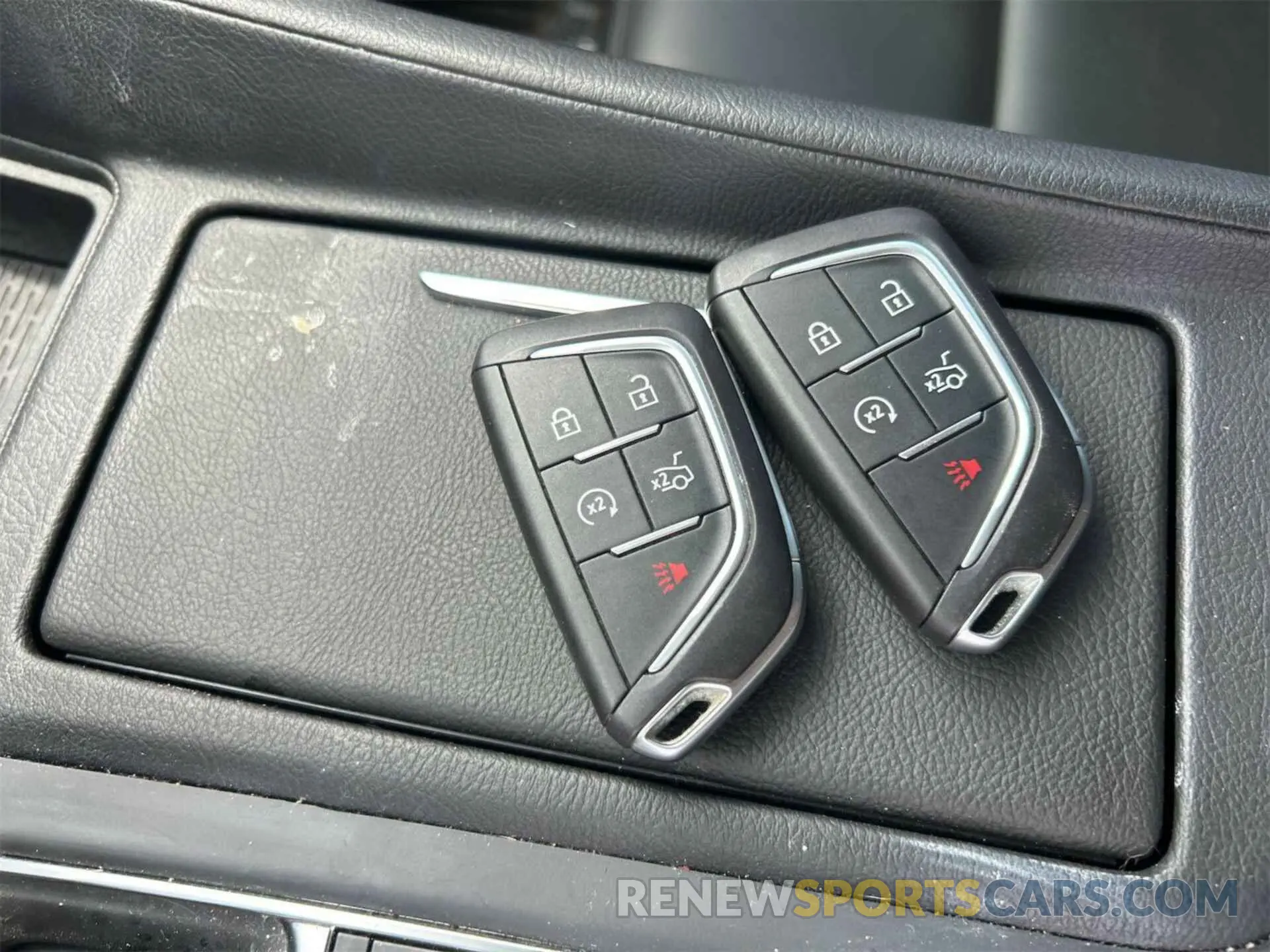 17 Photograph of a damaged car 1G6DX5RK6R0128581 CADILLAC CT5 2024