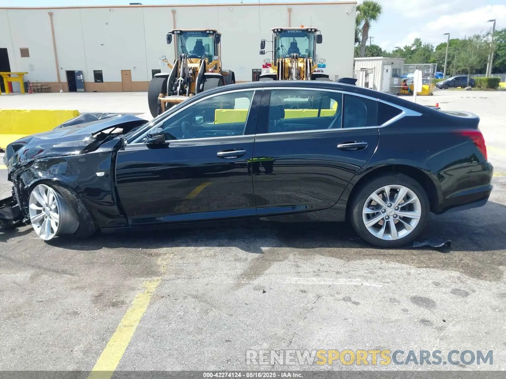 15 Photograph of a damaged car 1G6DS5RK4S0109208 CADILLAC CT5 2025