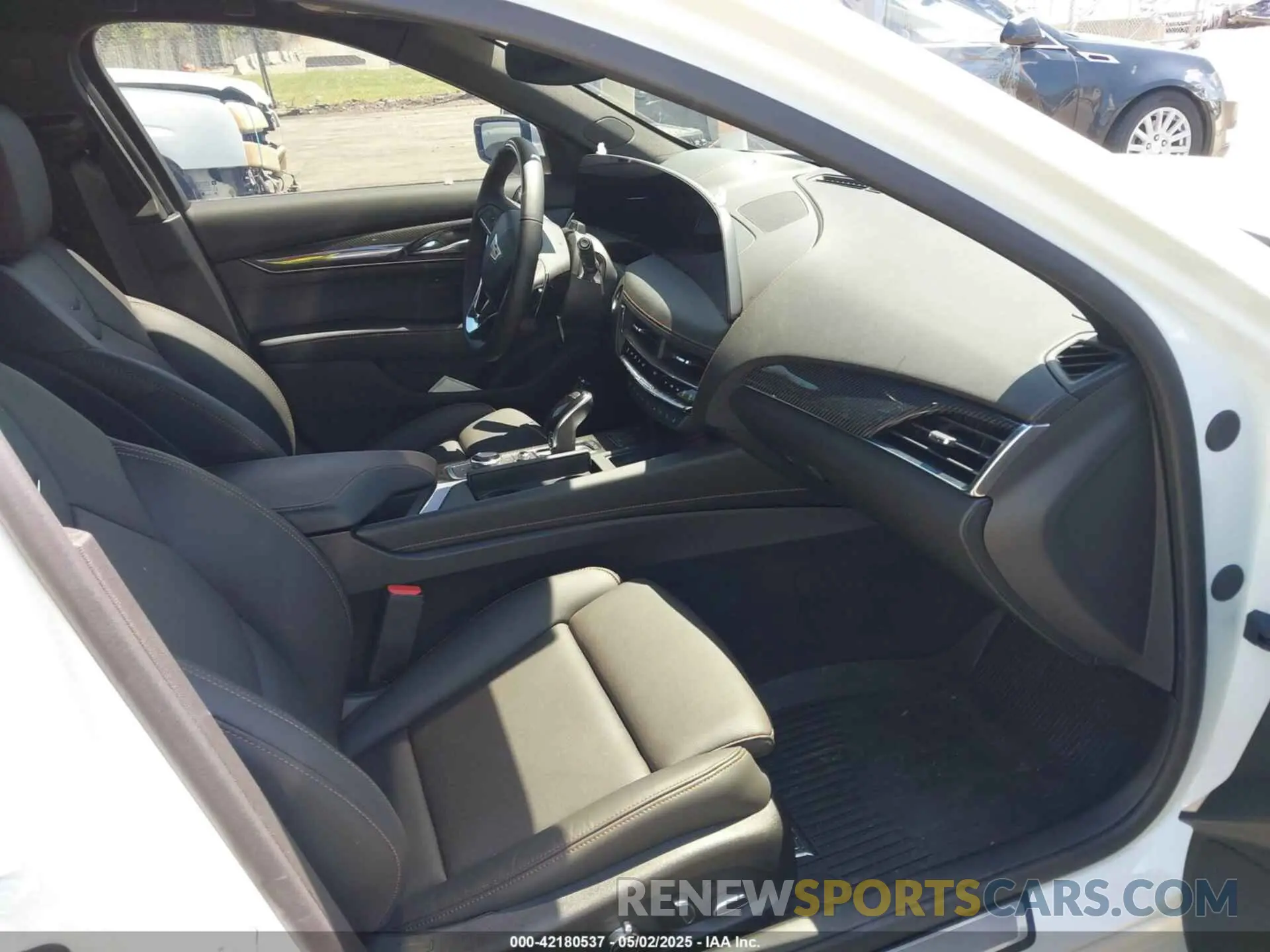 5 Photograph of a damaged car 1G6DU5RKXS0113726 CADILLAC CT5 2025