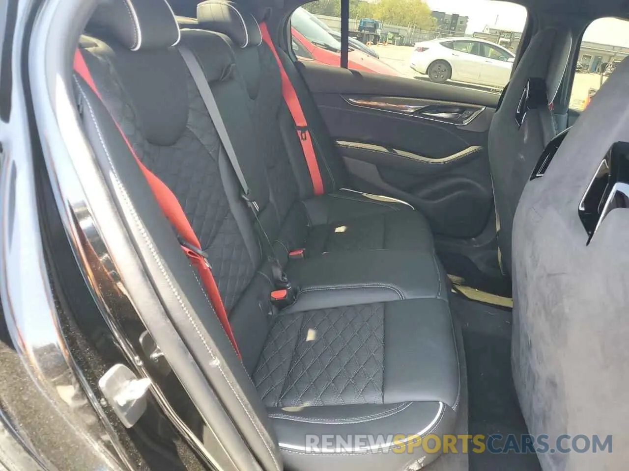 10 Photograph of a damaged car 1G6D25R69R0860737 CADILLAC CT5-V BLAC 2024