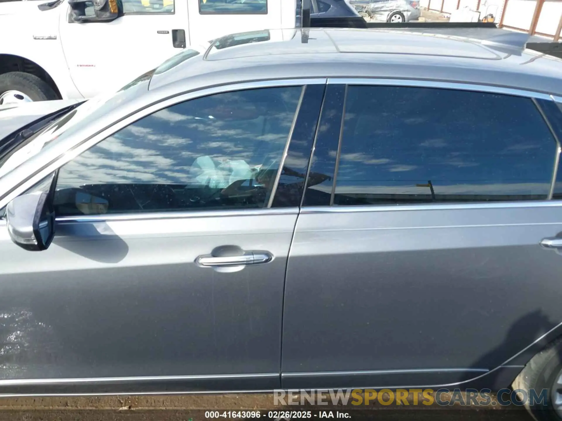 15 Photograph of a damaged car 1G6KB5RS6KU117472 CADILLAC CT6 2019