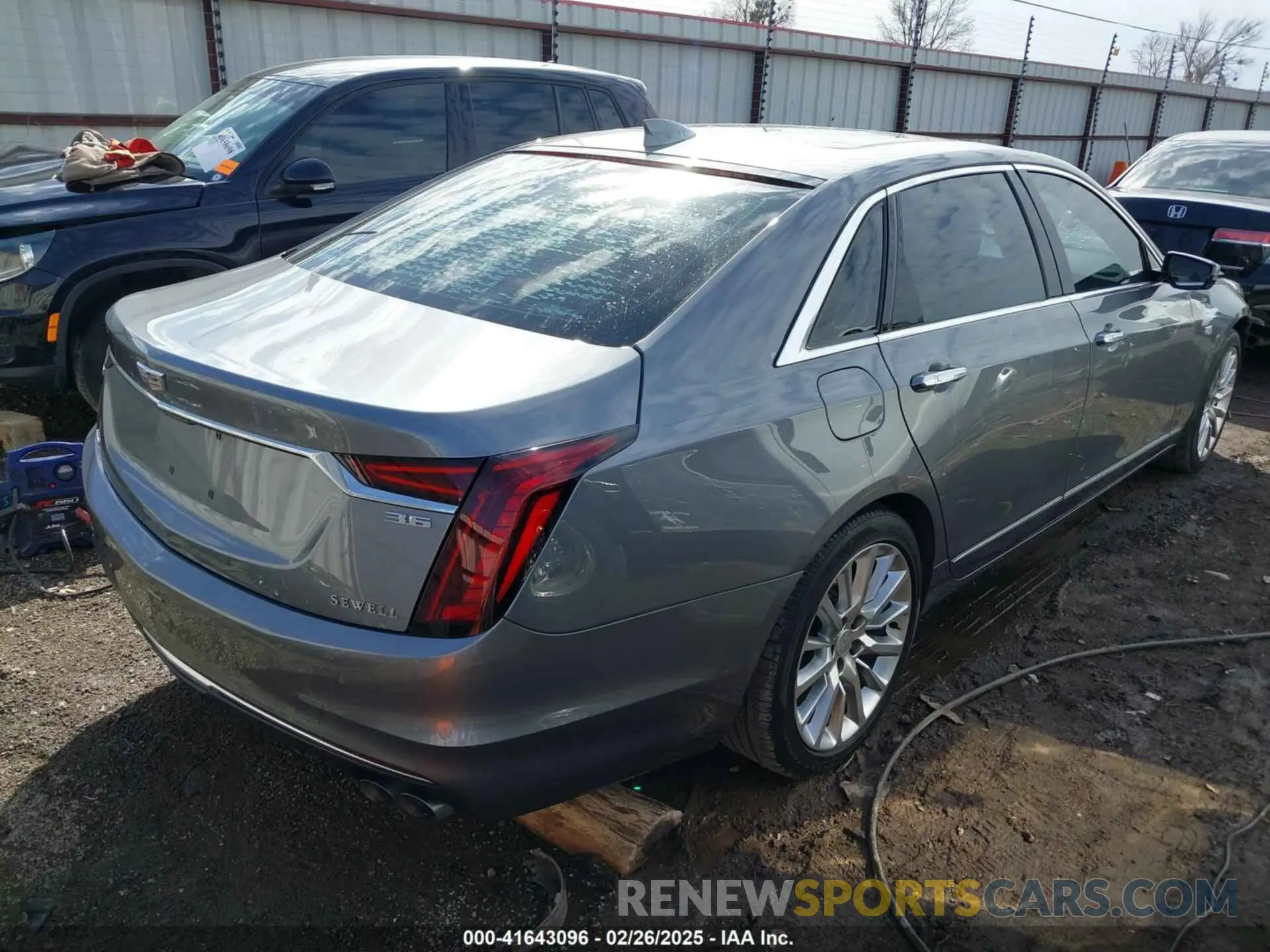 4 Photograph of a damaged car 1G6KB5RS6KU117472 CADILLAC CT6 2019
