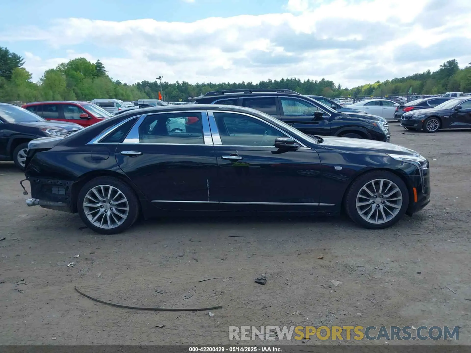 13 Photograph of a damaged car 1G6KD5RS3KU123885 CADILLAC CT6 2019