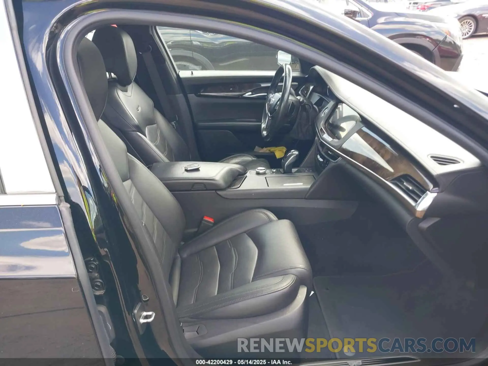5 Photograph of a damaged car 1G6KD5RS3KU123885 CADILLAC CT6 2019