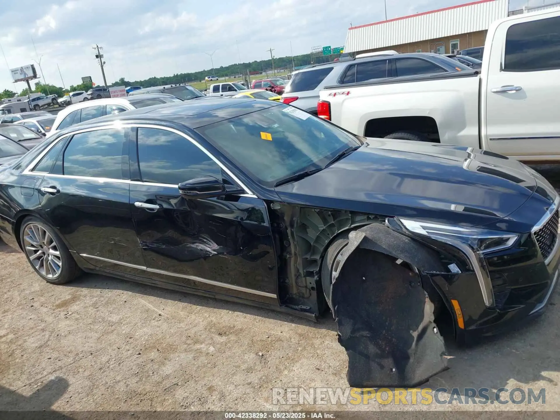 14 Photograph of a damaged car 1G6KT5R67KU129517 CADILLAC CT6 2019