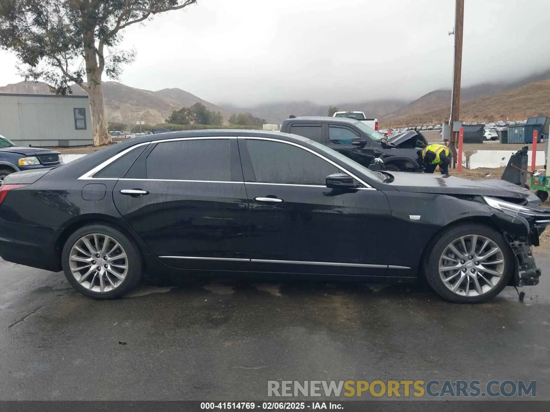14 Photograph of a damaged car 1G6KB5RS2LU111511 CADILLAC CT6 2020