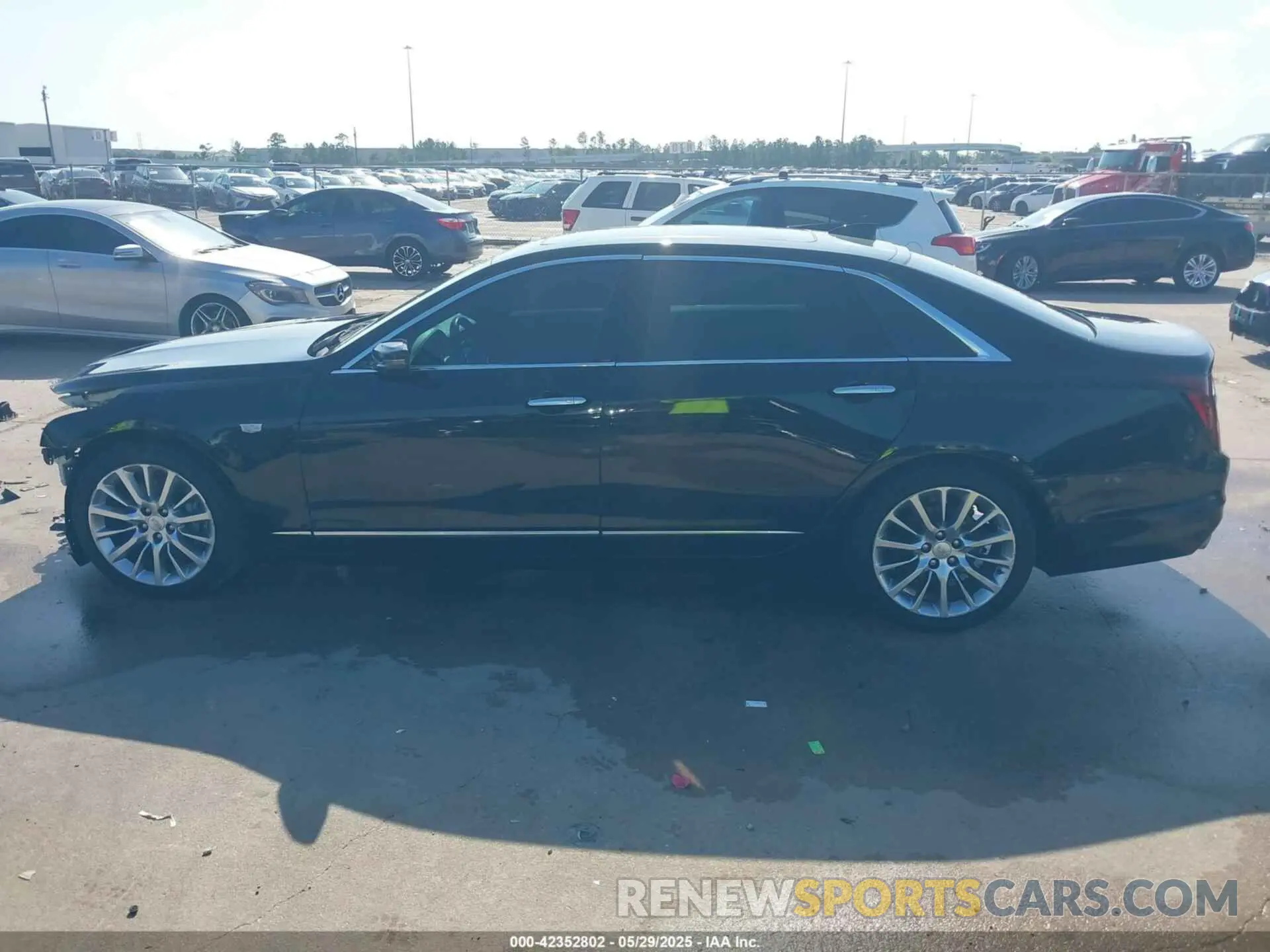 15 Photograph of a damaged car 1G6KB5RS5LU109607 CADILLAC CT6 2020