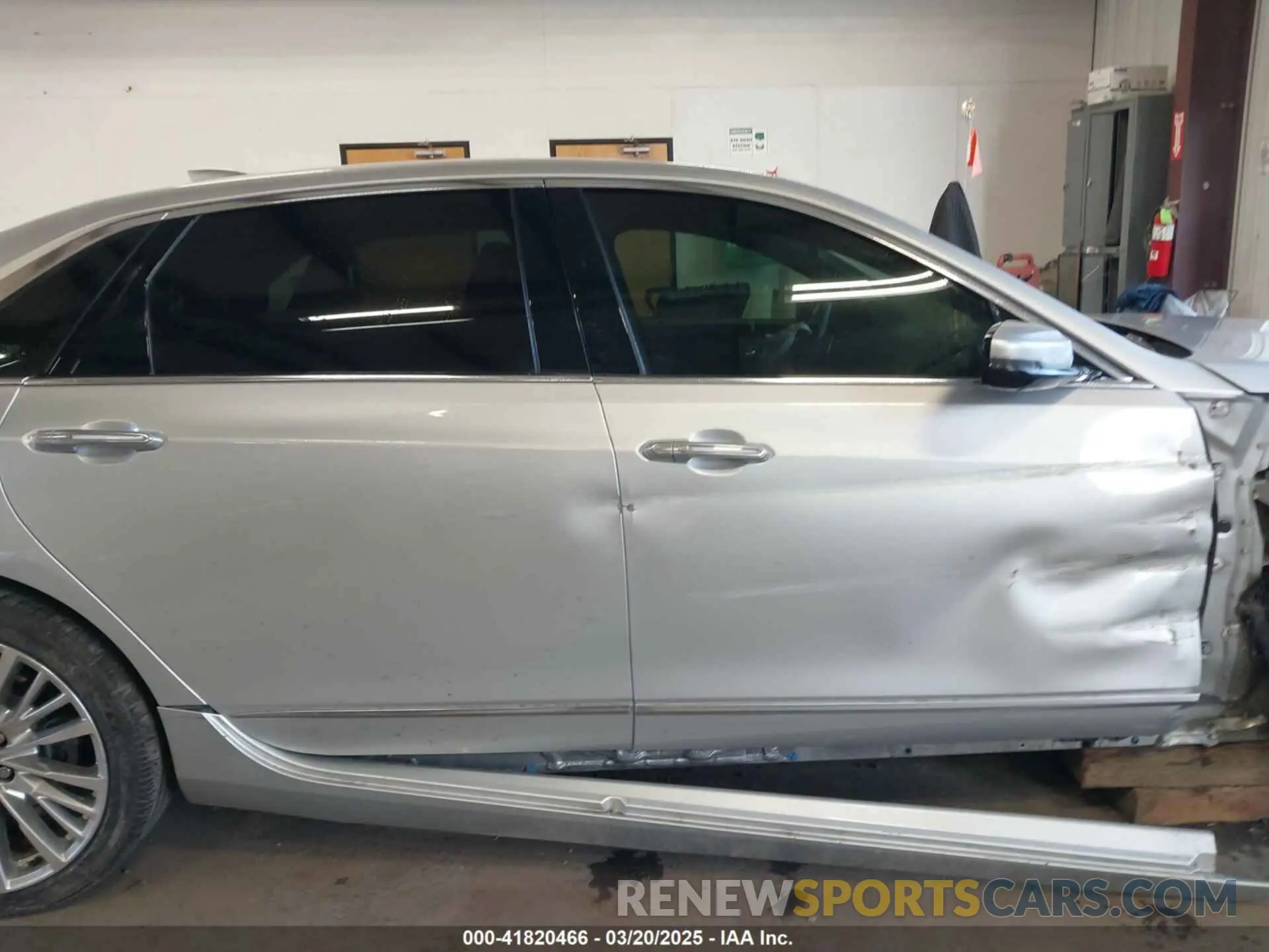 14 Photograph of a damaged car 1G6KE5RS8LU109995 CADILLAC CT6 2020
