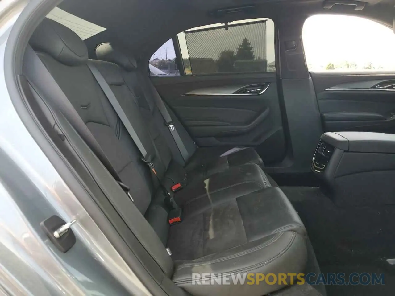 10 Photograph of a damaged car 1G6A15S6XK0100970 CADILLAC CTS 2019
