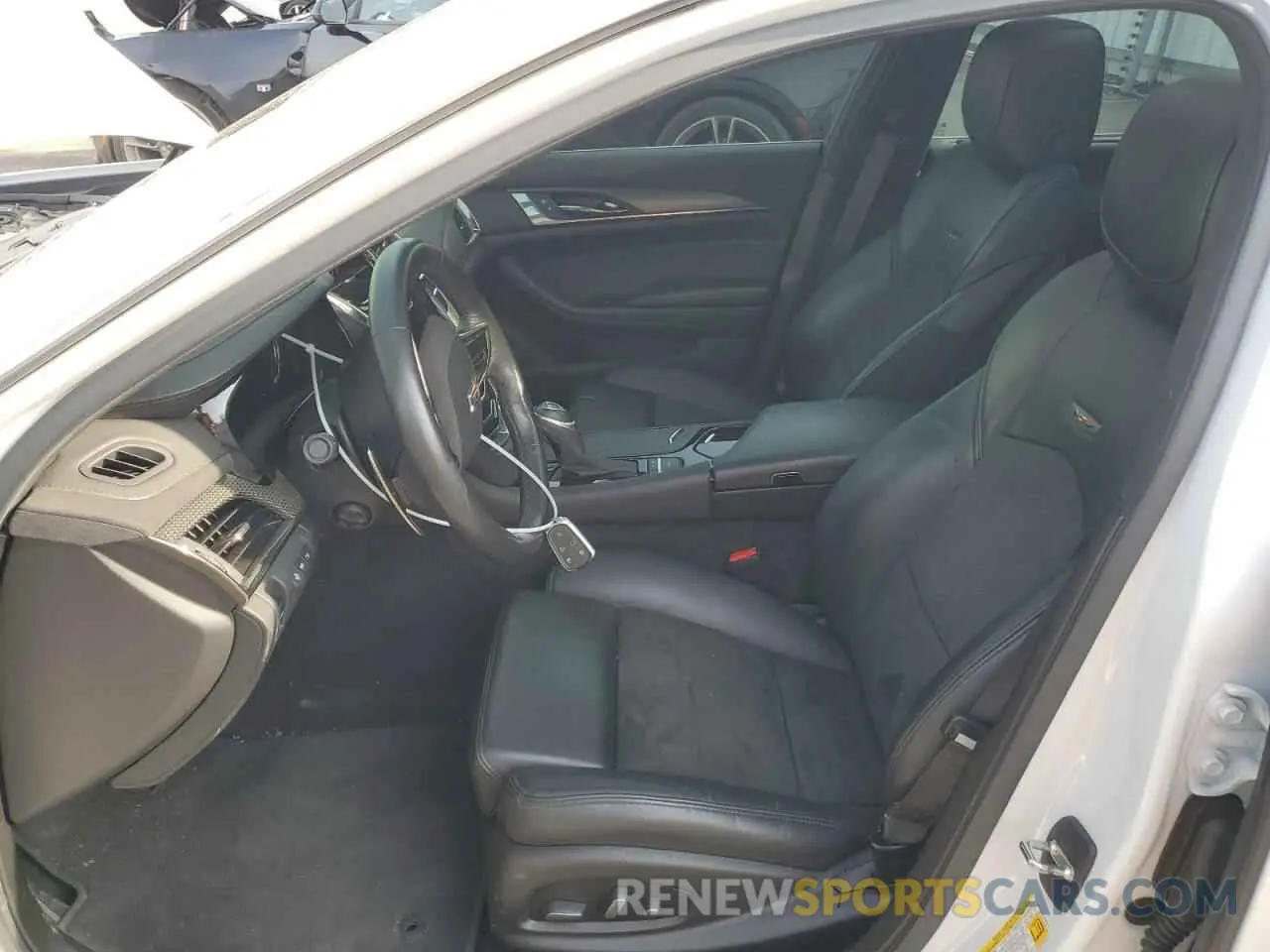7 Photograph of a damaged car 1G6A15S6XK0140255 CADILLAC CTS 2019