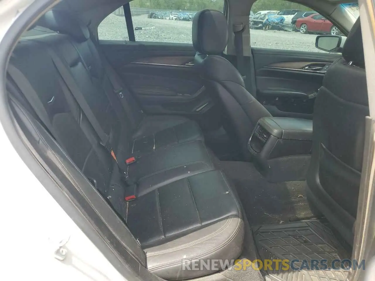 10 Photograph of a damaged car 1G6AR5SS4K0106432 CADILLAC CTS 2019