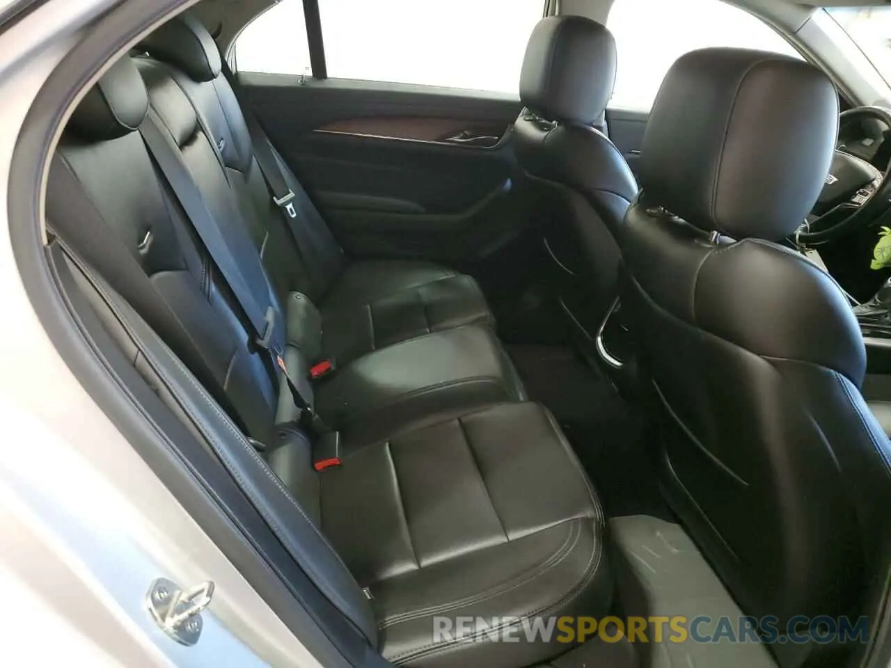 10 Photograph of a damaged car 1G6AR5SS8K0134895 CADILLAC CTS 2019
