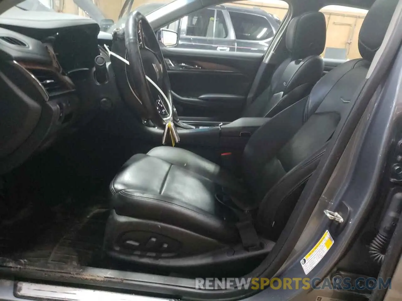 7 Photograph of a damaged car 1G6AX5SS5K0121561 CADILLAC CTS 2019