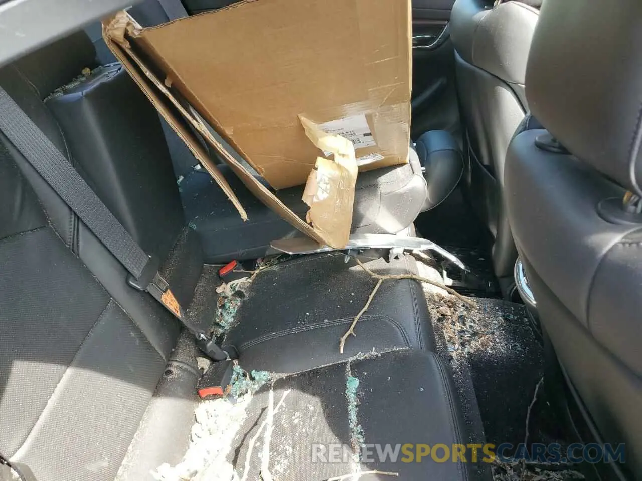 10 Photograph of a damaged car 1G6AX5SX6K0120236 CADILLAC CTS 2019