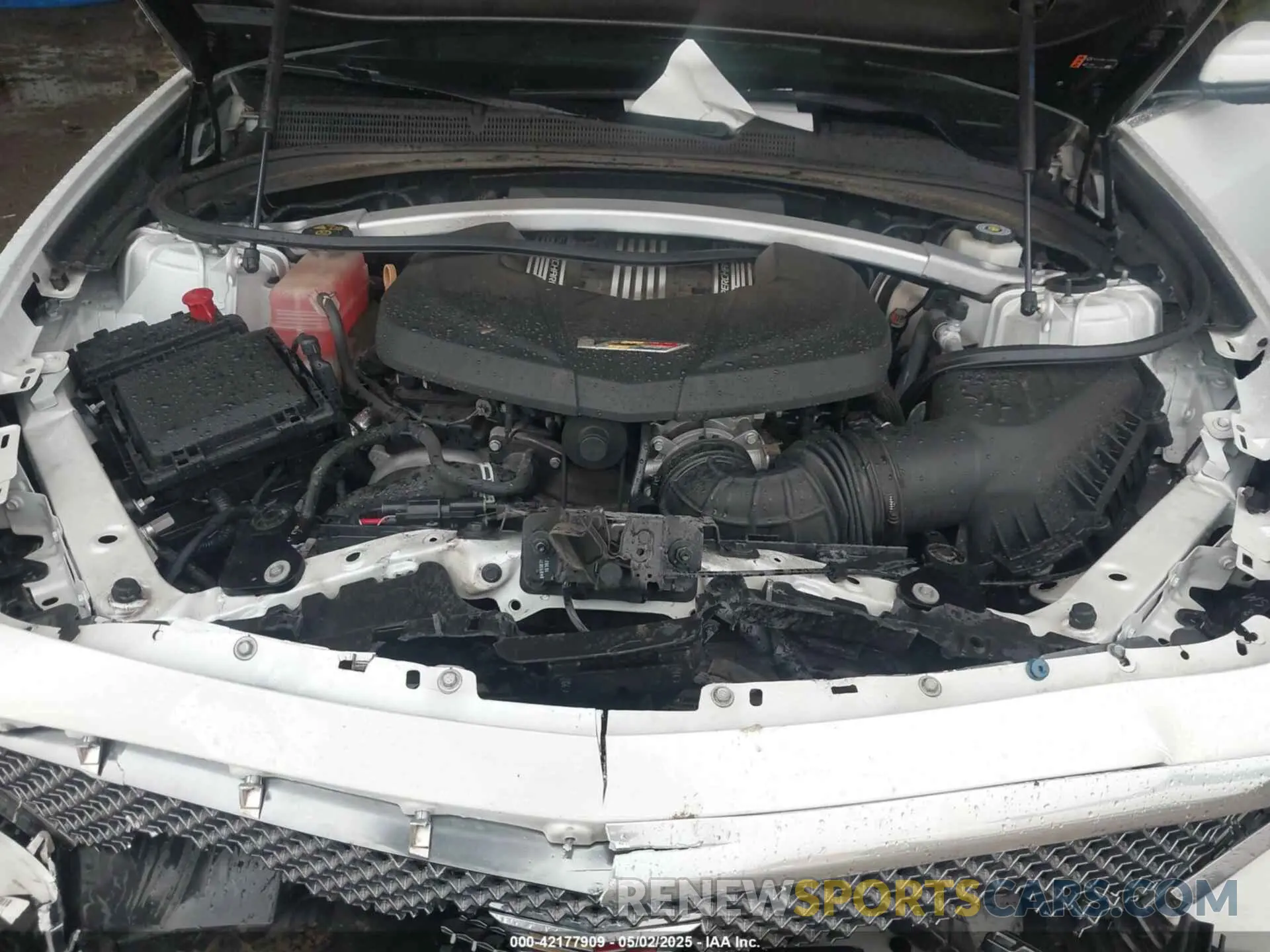 10 Photograph of a damaged car 1G6A15S66K0143718 CADILLAC CTS-V 2019