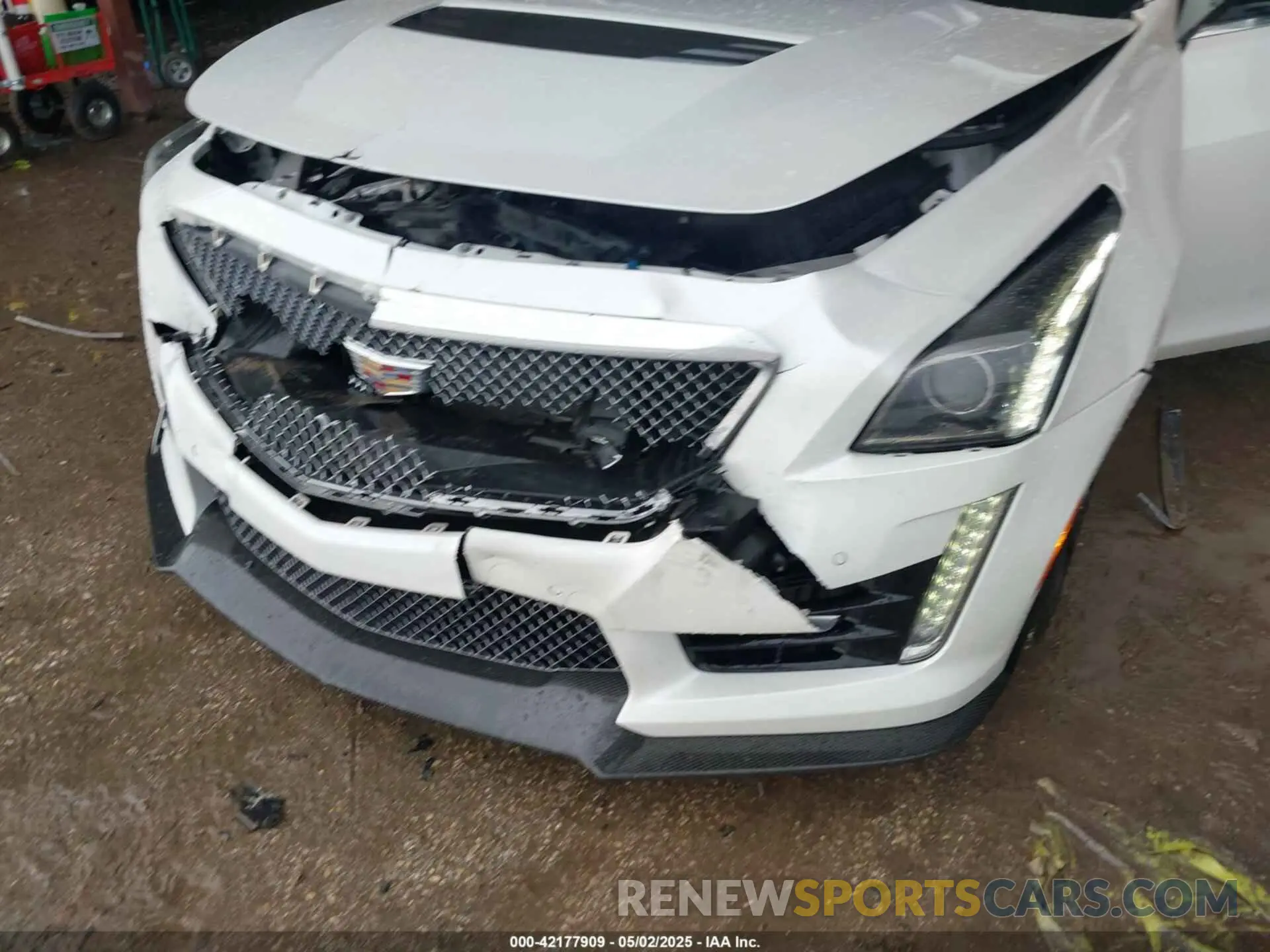 6 Photograph of a damaged car 1G6A15S66K0143718 CADILLAC CTS-V 2019